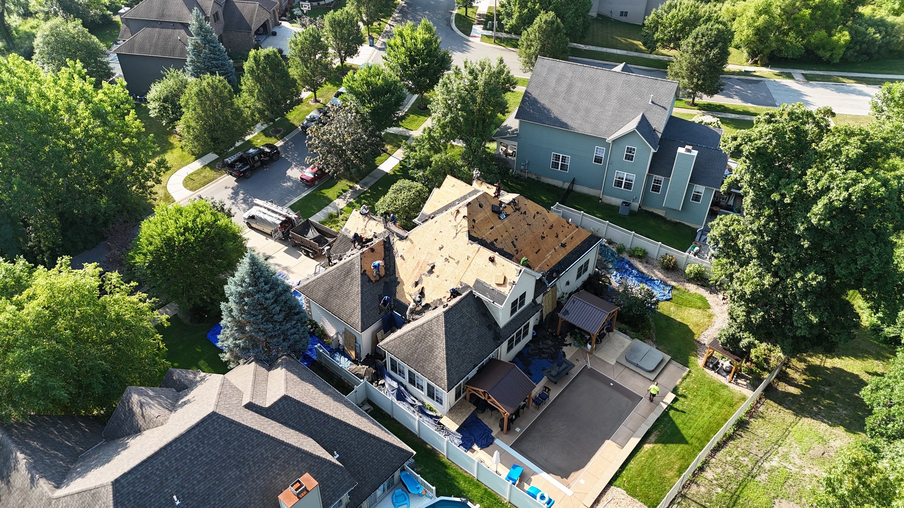 Roofing using GAF Weathered Wood by Optimal Home Improvement 