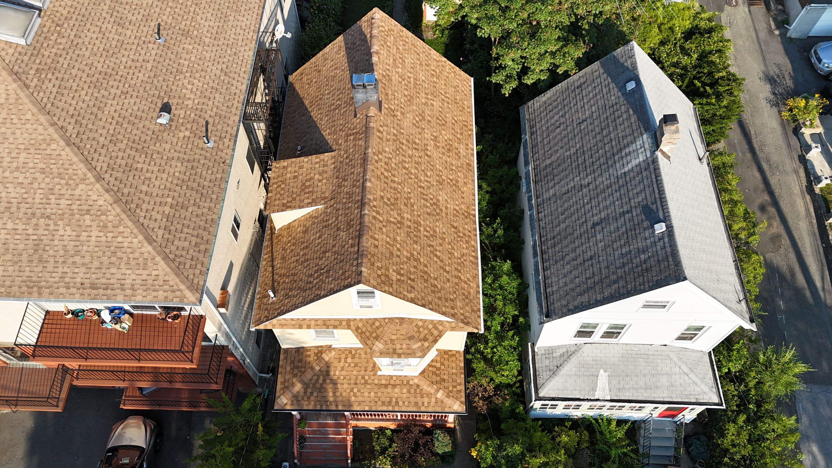 Project in Hastings-on-Hudson by The Energy Efficient Roofer & George's Seamless Gutters