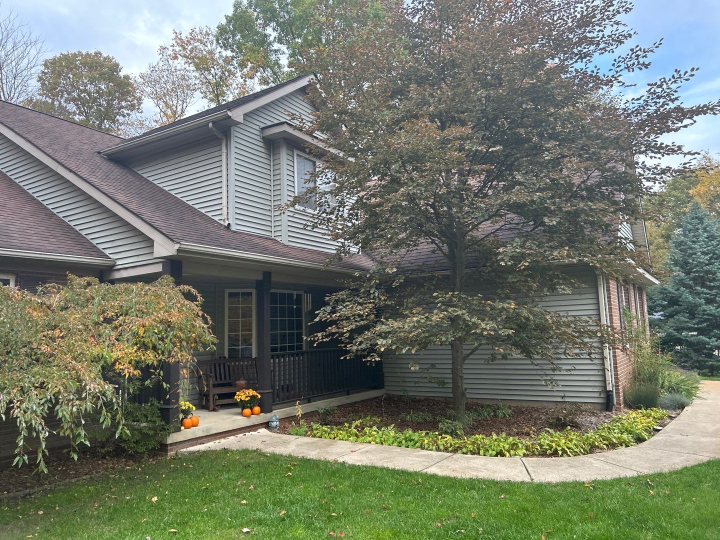 Roof Replacement using CertainTeed Landmark by 180 Contractors