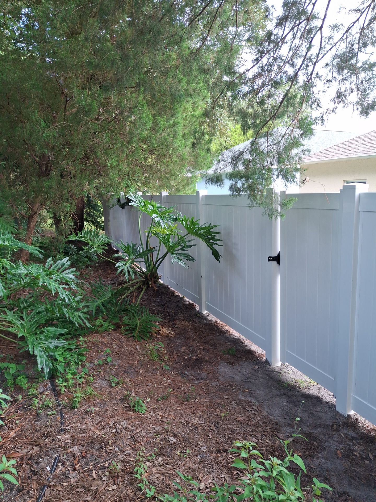 12308 Hollybush Terrace by H&Y Fence