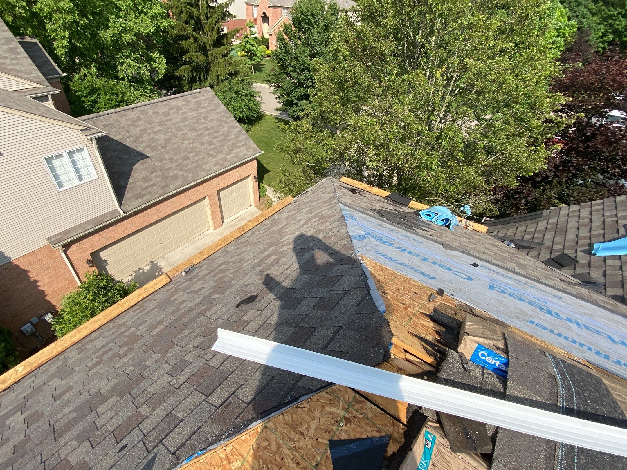 Roof Replacement using CertainTeed Landmark by 180 Contractors