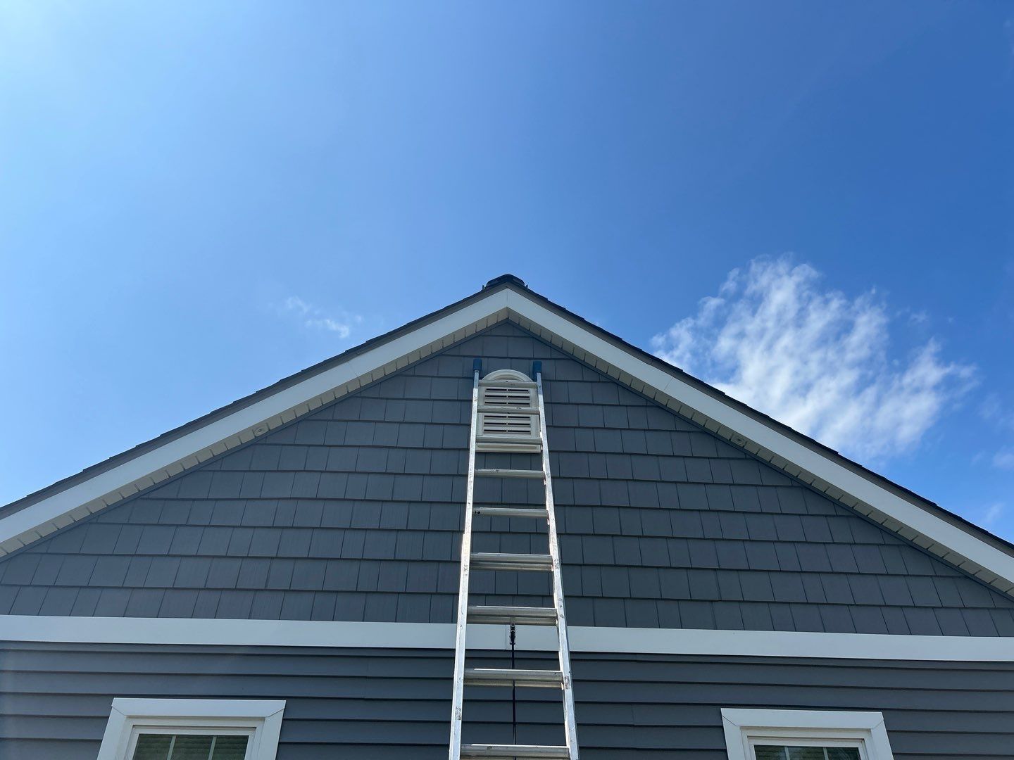 Siding Replacement using Certainteed Classic Restoration D4 by 180 Contractors