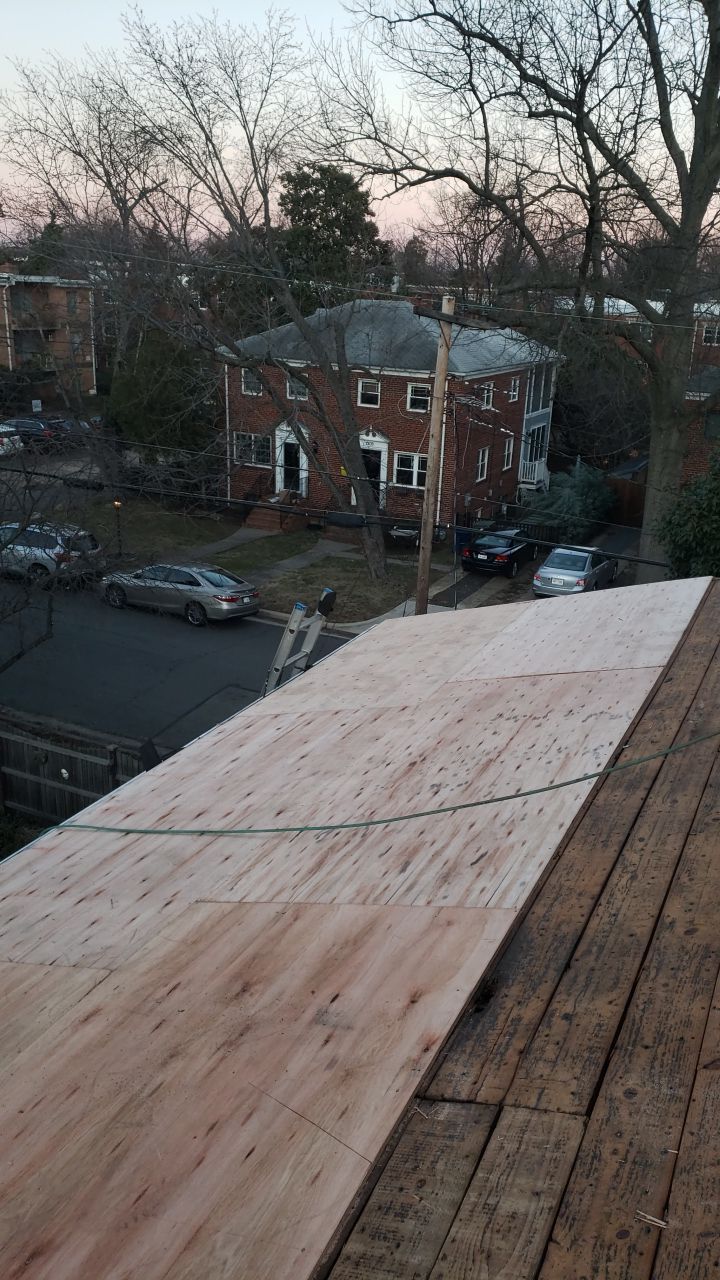 Alexandria Landmark Pro MD Resawn Shake/Flintlastic SA Project by RM Banning, Inc.