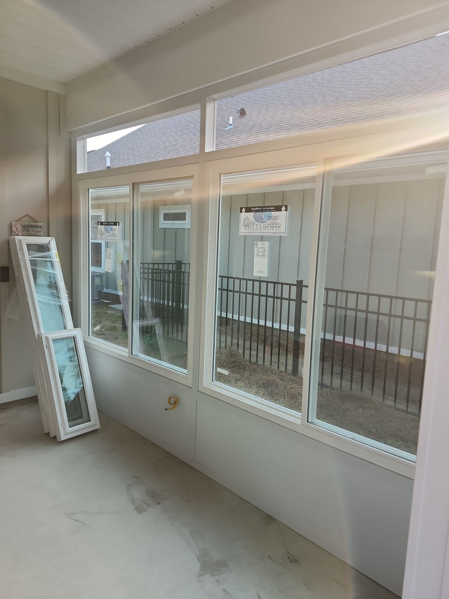 Glass Room using Colorbeam in Freeport by Titan Sunrooms