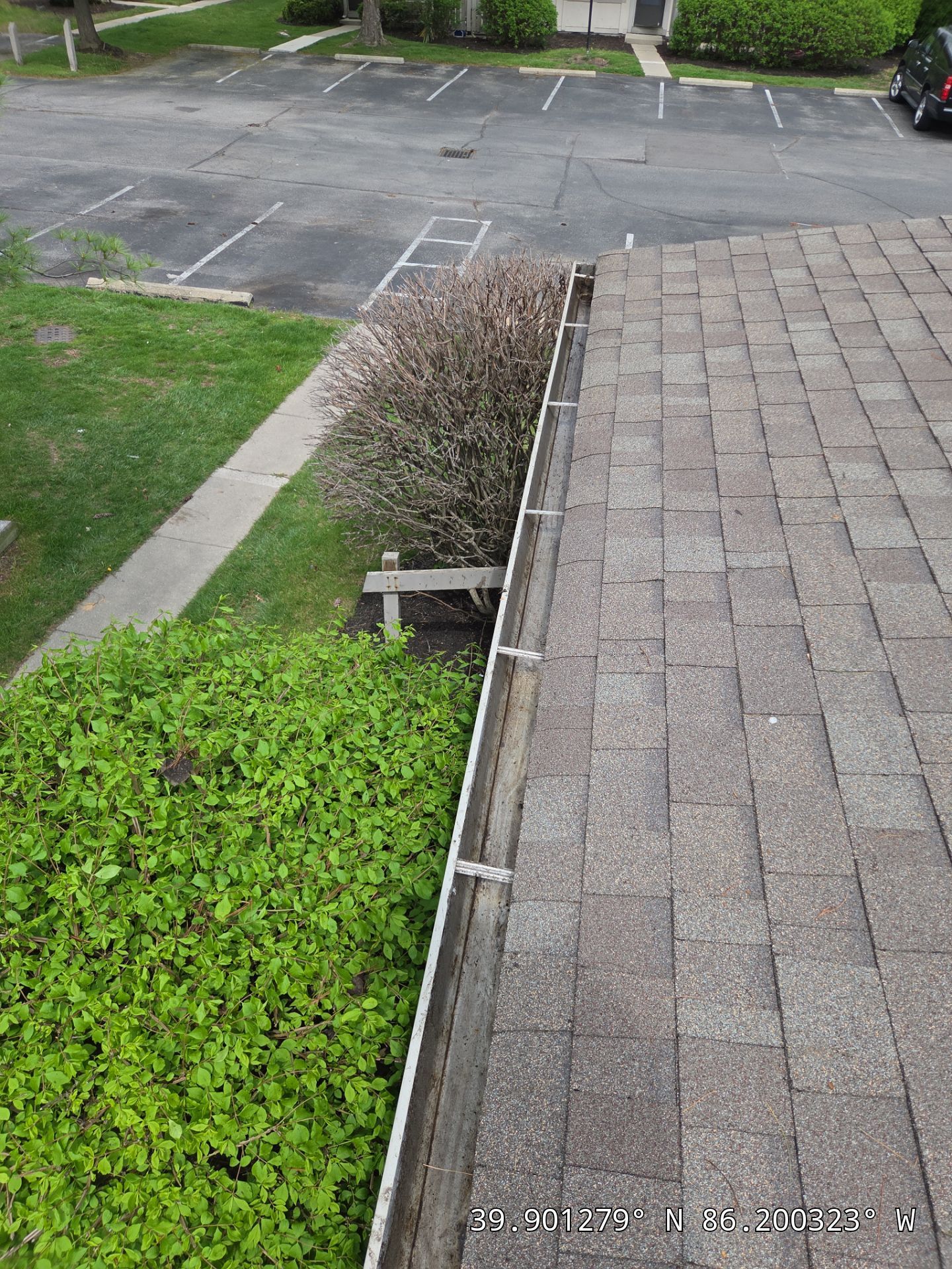 Commercial gutter cleaning Lafayette & West Lafayette after photo with clean gutters