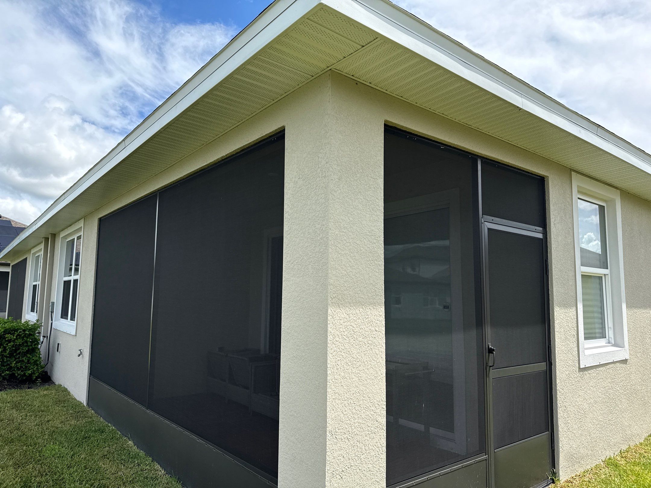 Complete House Wash, Driveway & Lanai Cleaning – Trevesta, Palmetto FL by Sunshine AquaWash
