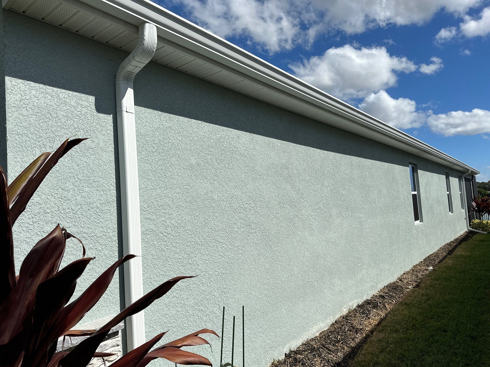 House Wash & Paver Driveway Cleaning in Trevesta Community, Palmetto, FL | Sunshine AquaWash by Sunshine AquaWash