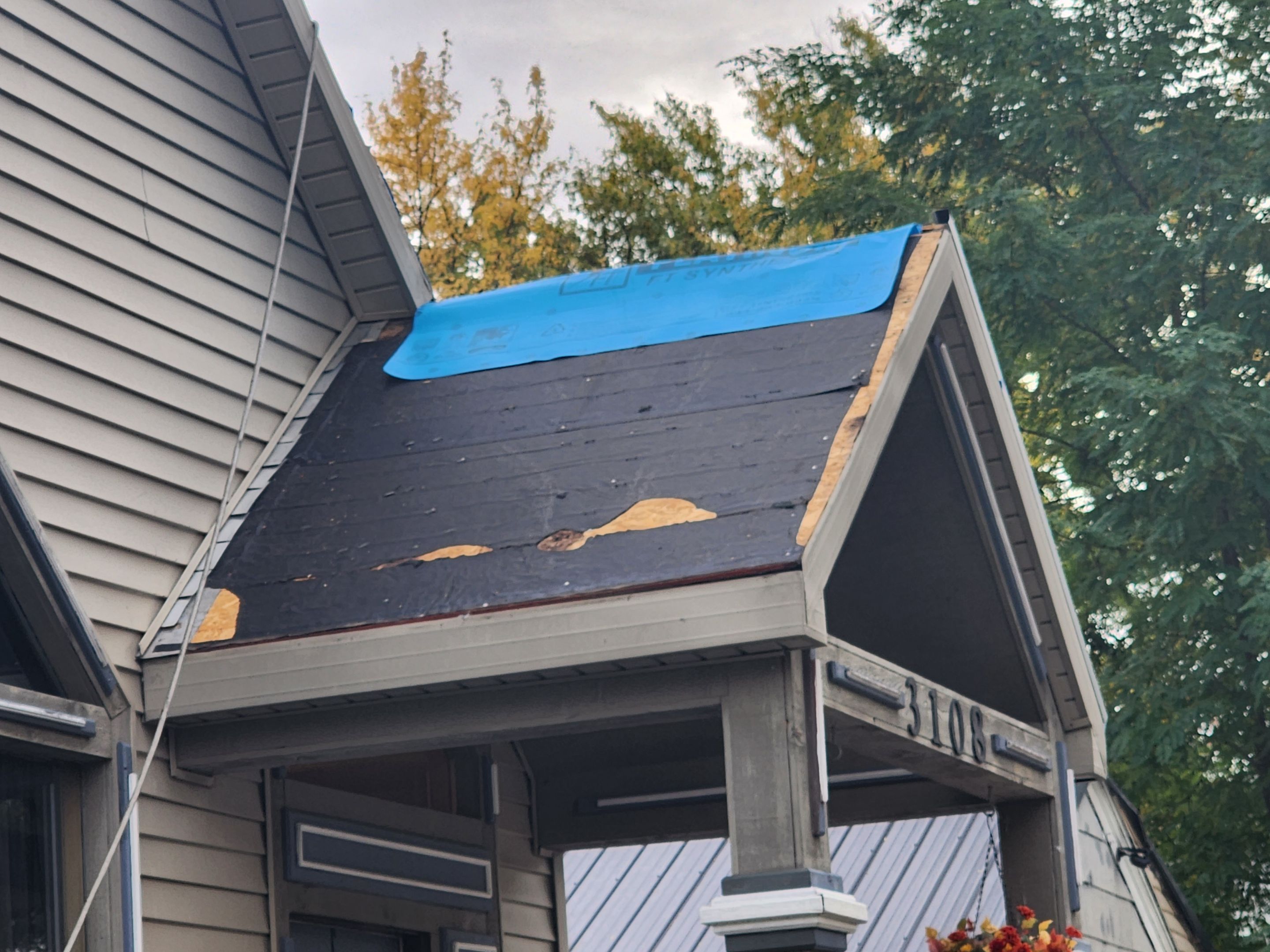 Full Tear-Off Metal Shake Roof Installation – Fort Wayne, IN by 4Ever Metal Roofing