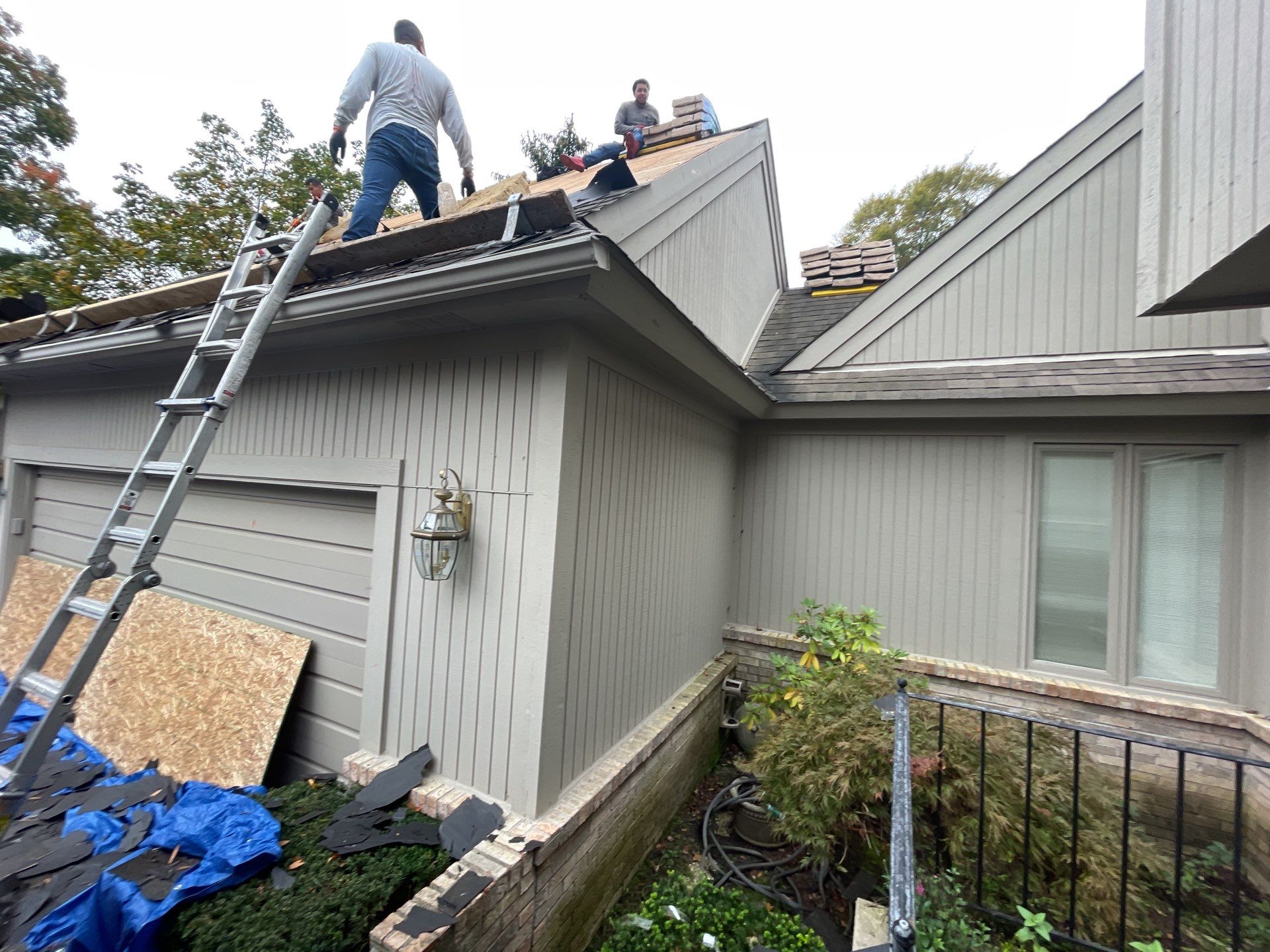 Roof Replacement using CertainTeed Landmark by 180 Contractors