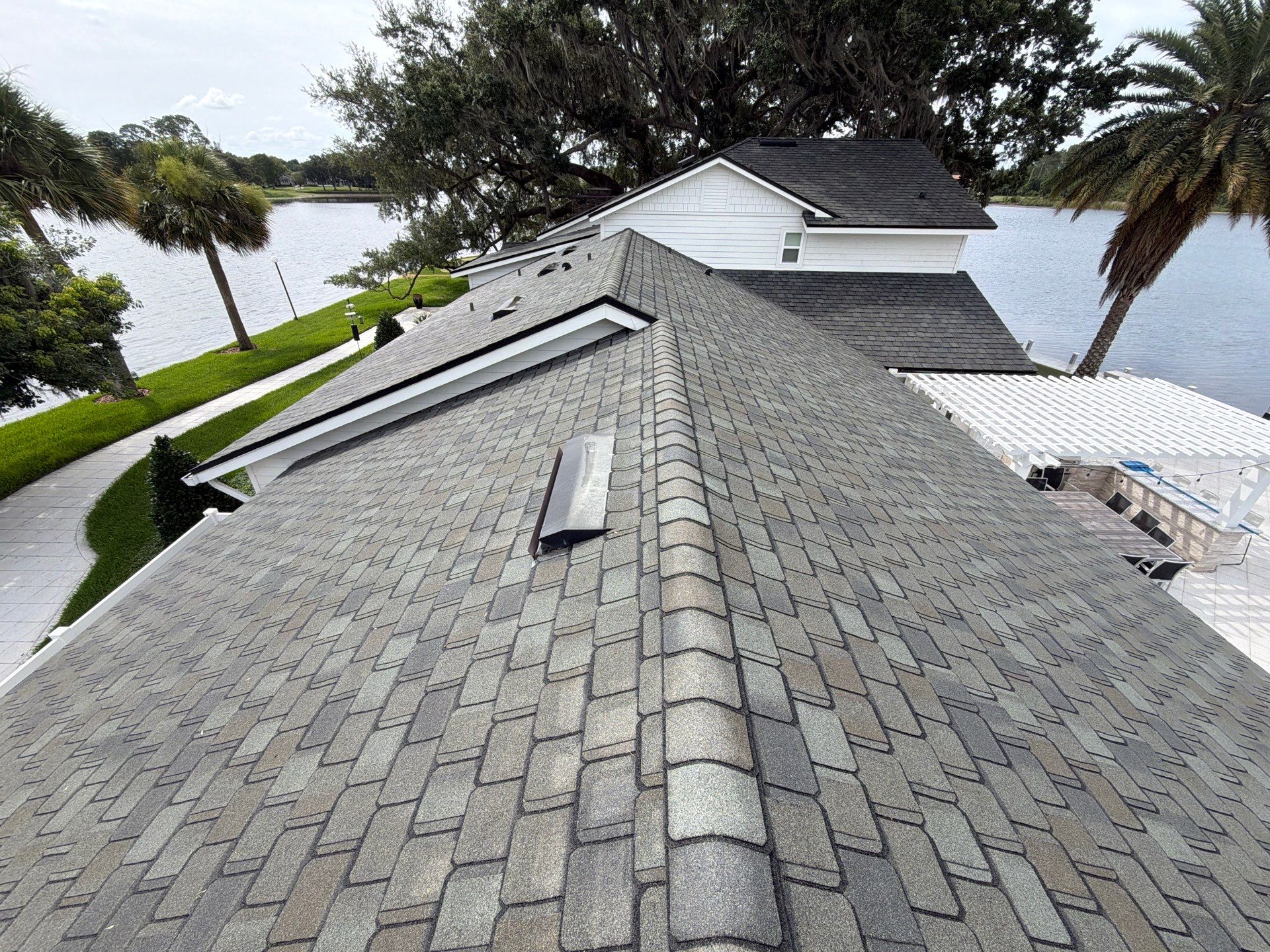 Residential Roof Cleaning in Orlando by Mallard Systems