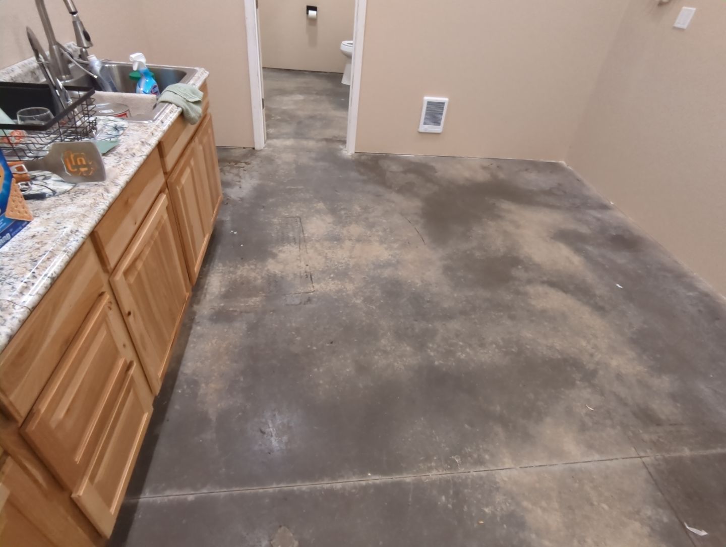 Sandstone Chip Garage and Shop Floor Coating in Sandpoint by Croc Coatings, LLC