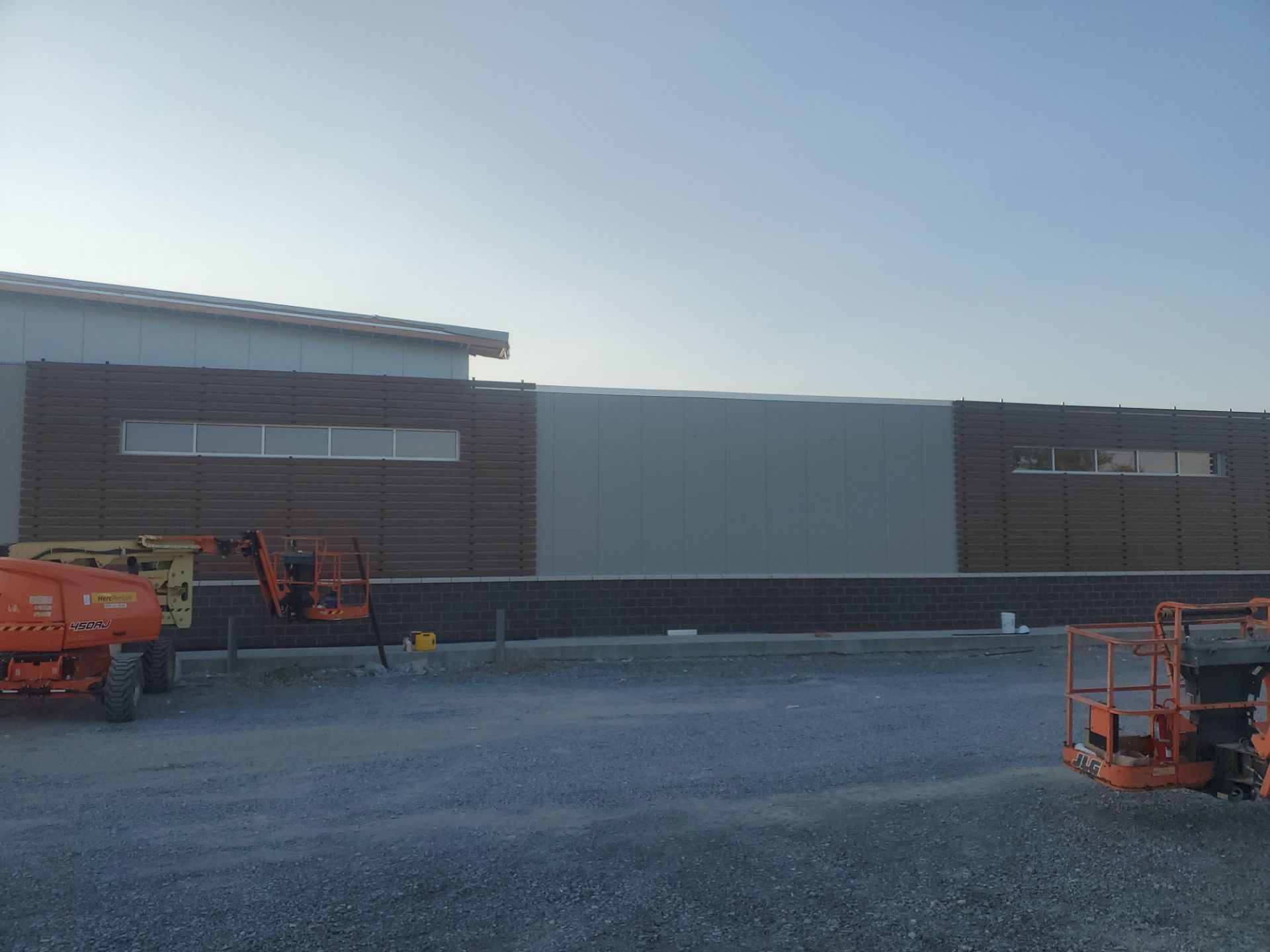 Aldi London - New Construction  by Nitro Roofing and Construction