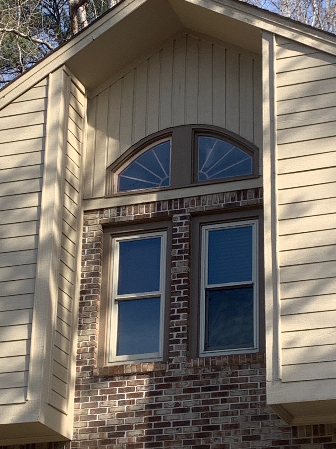 Exterior renovation using James Hardie Siding and Simonton Windows by Indigo State Roofing