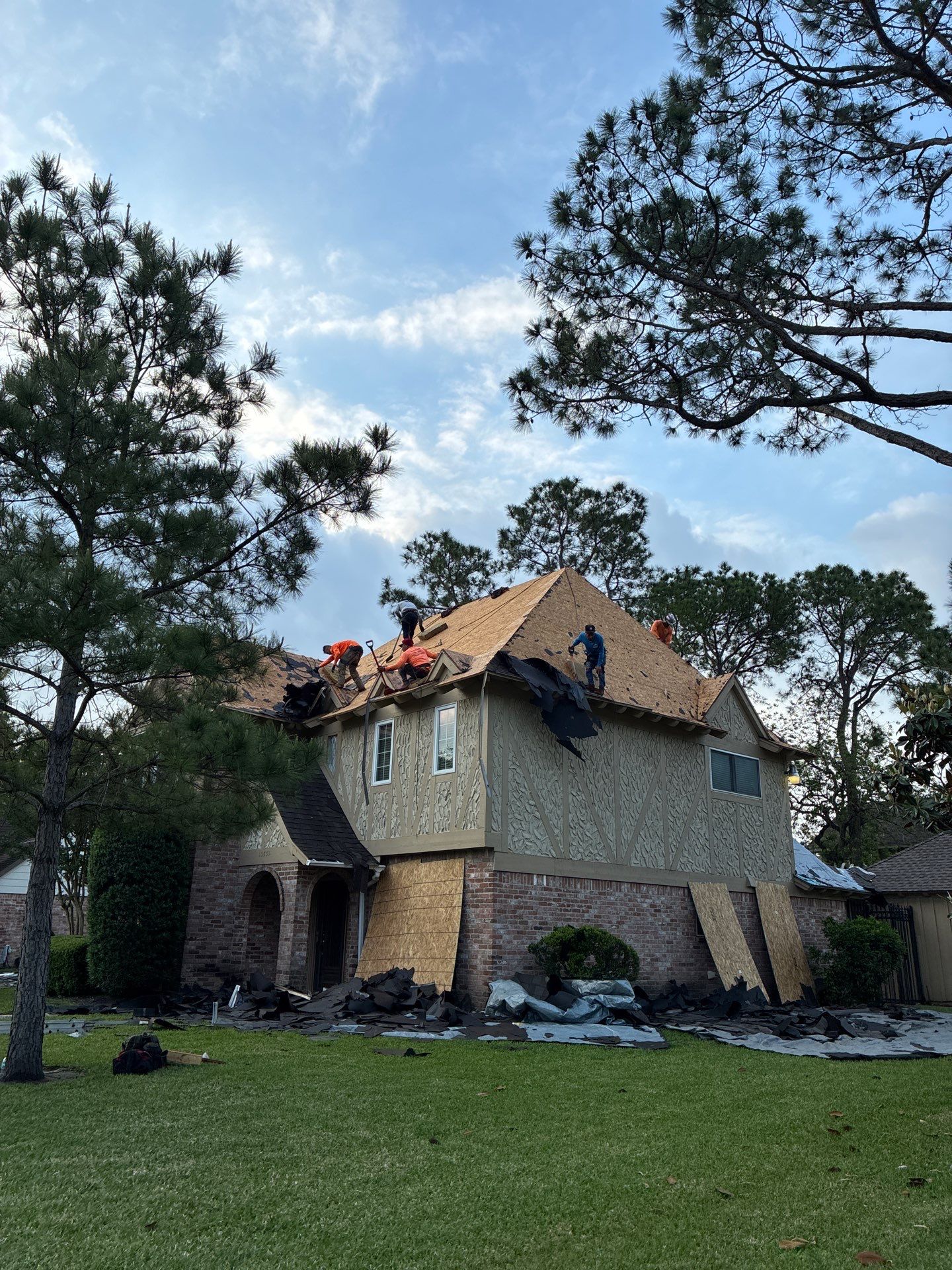 Roof Replacement in Houston TX by Roof Repair Company
