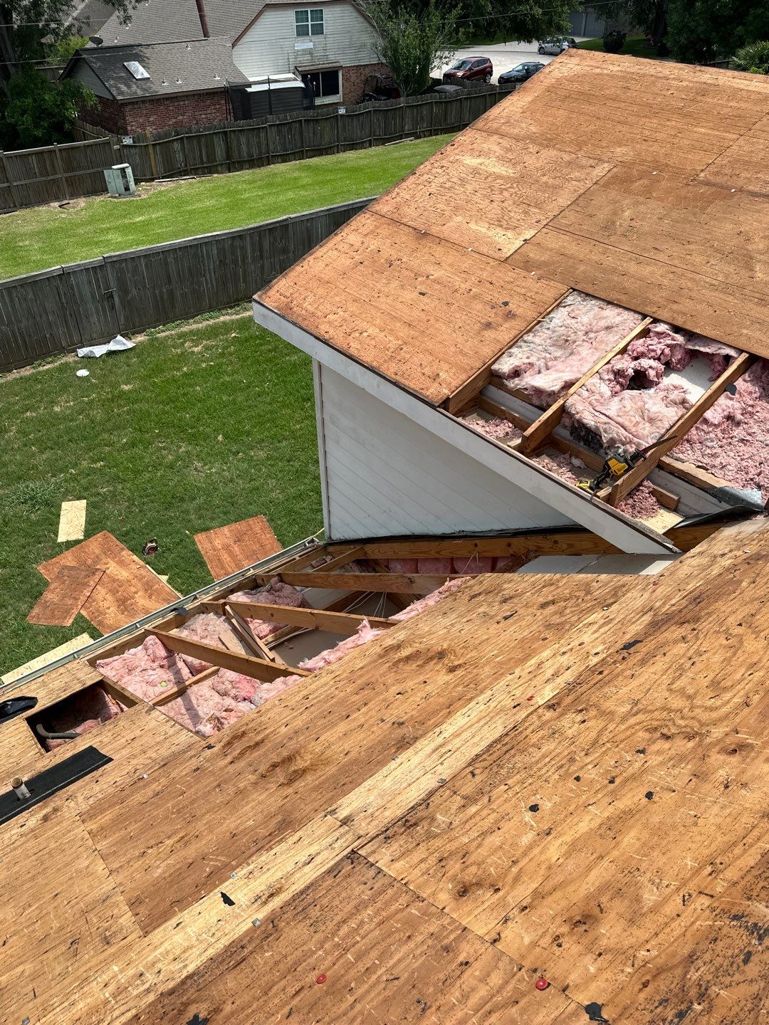 Residential Roofing Installation using Owen's Corning Duration (Lifetime) Shingles by Roof Repair Company