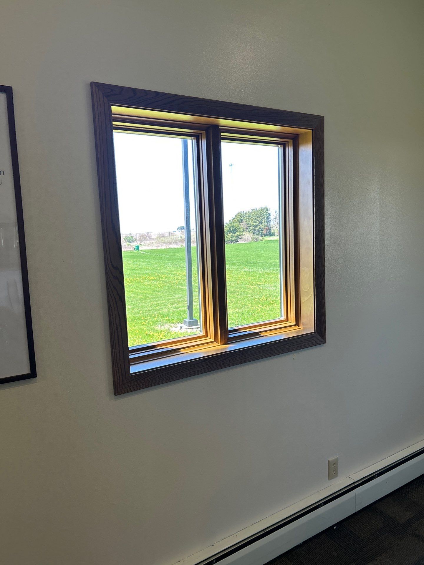 Window replacement using Pella Lifestyle wood/Aluminum window by United Windows and Siding LLC
