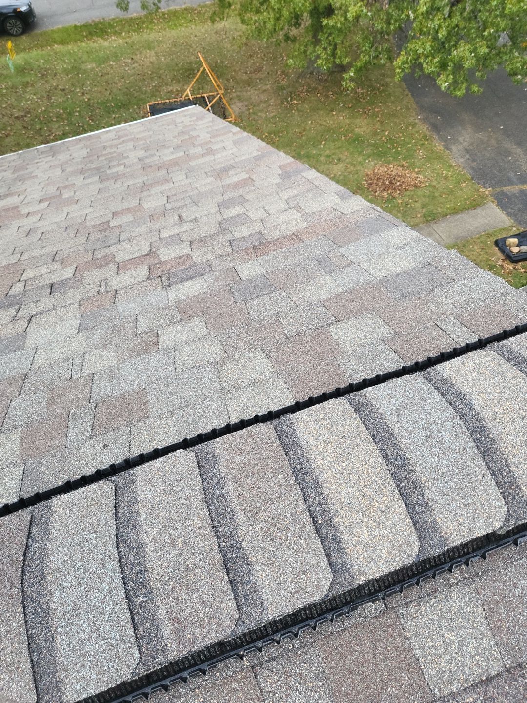 ATLAS PINNACLE COLOR: WEATHERWOOD DRIP EDGE: WHITE by Eagle Eye Roofing