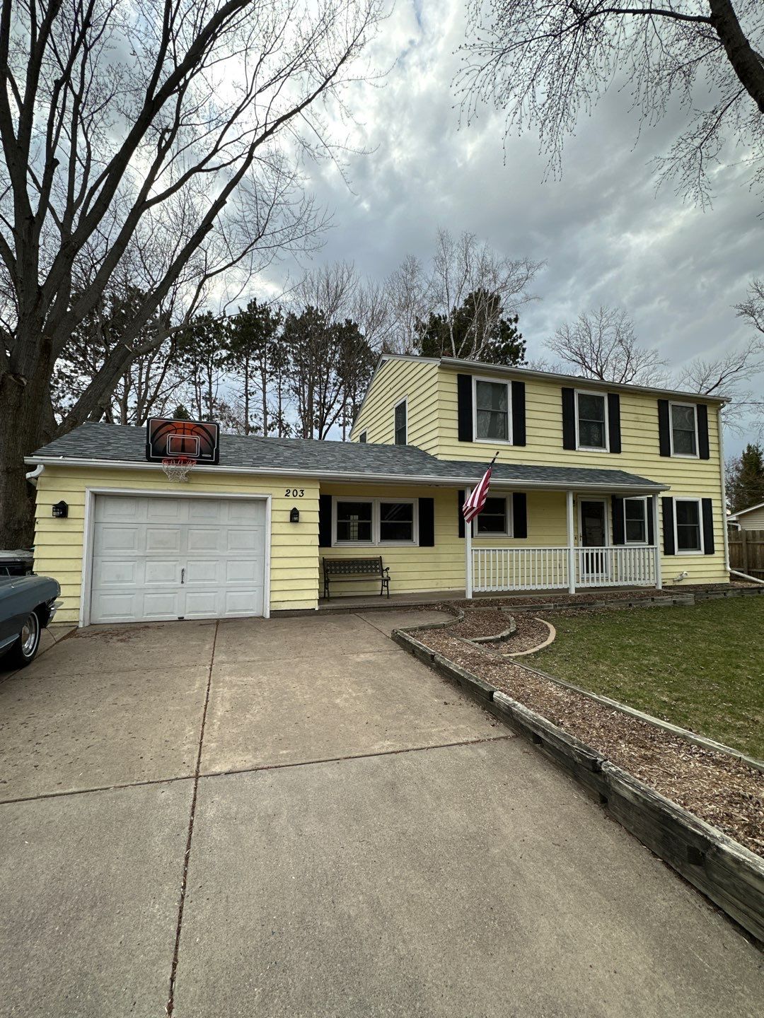 Siding replacement. Isanti Mn by Koska construction llc
