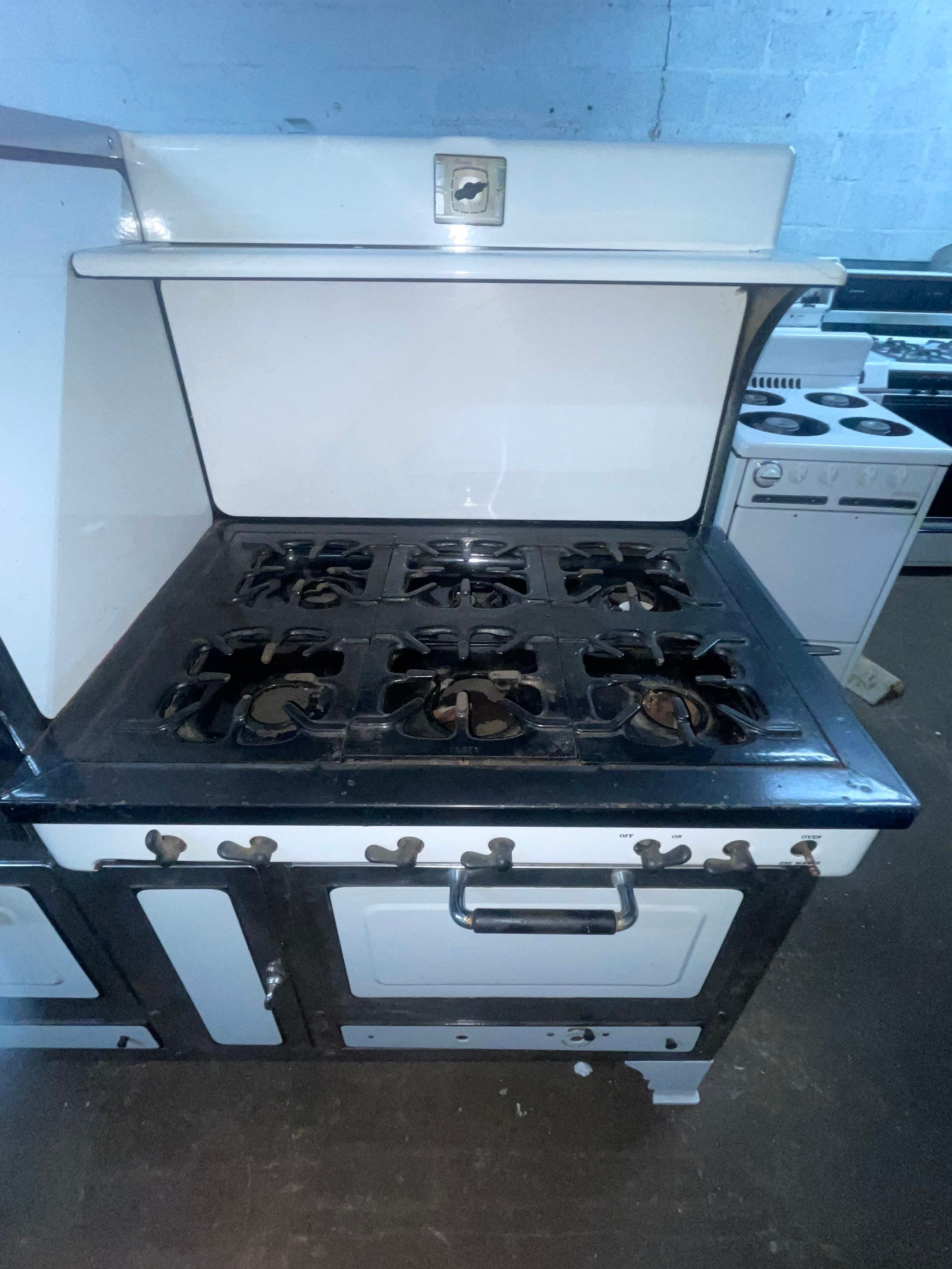 Stoves for Sale as of December 2023 by Belgrove Appliance Inc