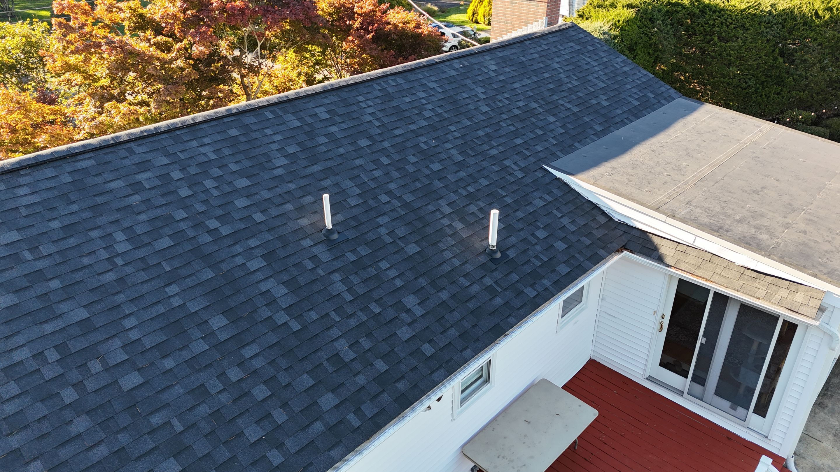 Full Roof Replacement, Rafter Repair & Gutter Upgrade in Norwood, MA – Owens Corning Duration, Onyx Black by JOHNNYS PRO