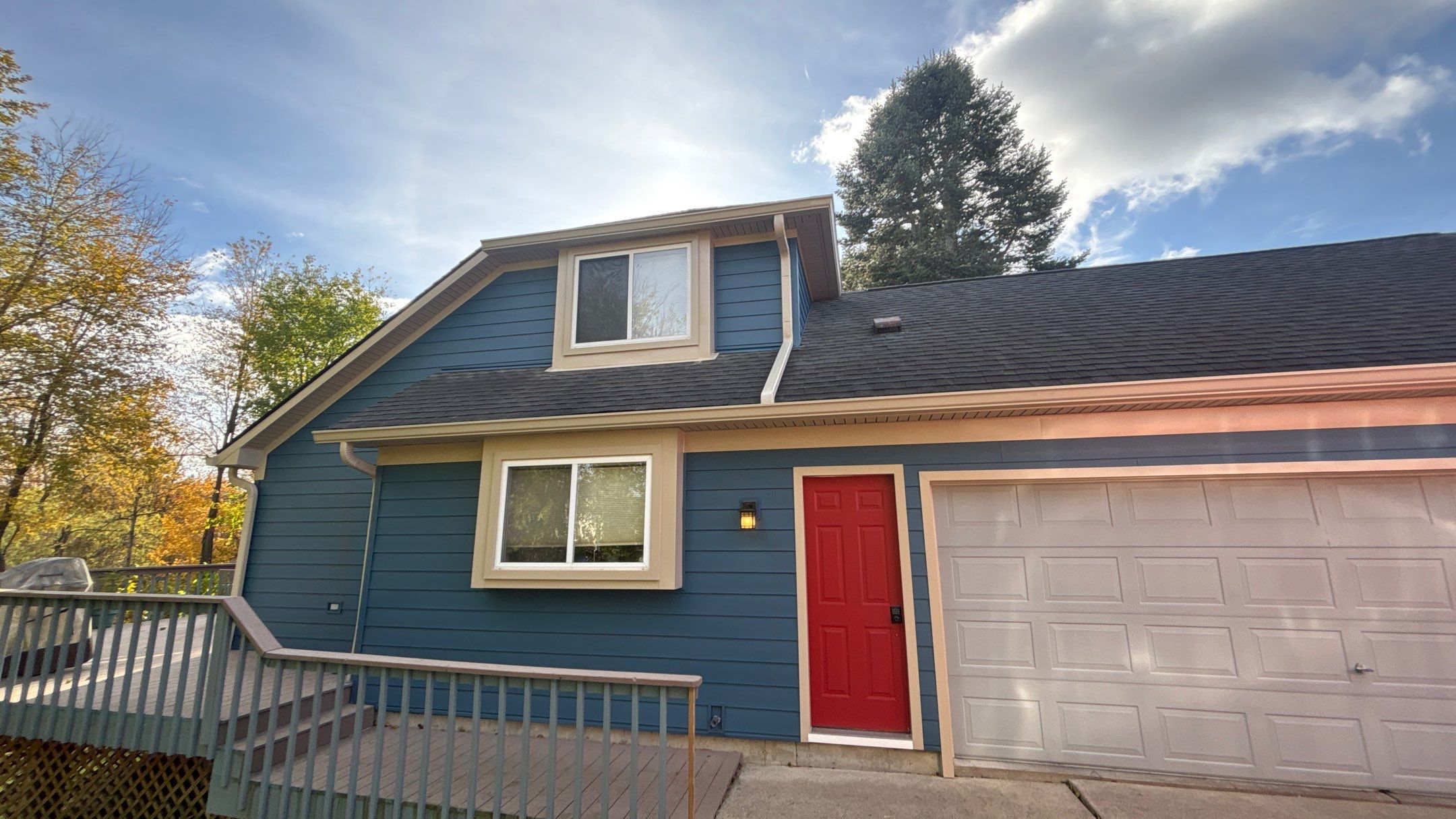 Siding Replacement using Ascend Laguna Blue by 180 Contractors