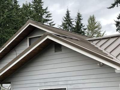 6815 Everett
