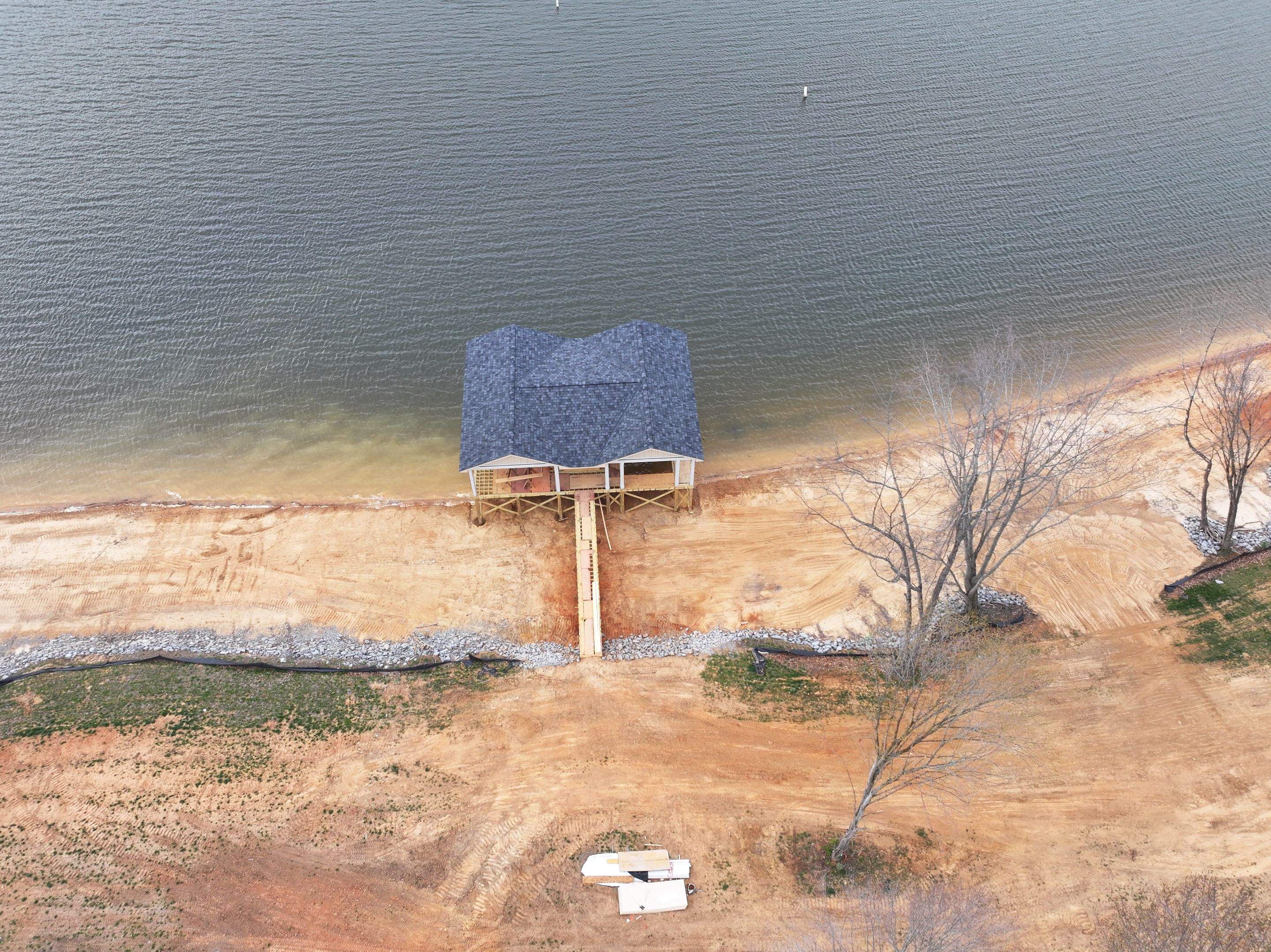 Lake Road New Construction - Belmont by Omnia Roofing