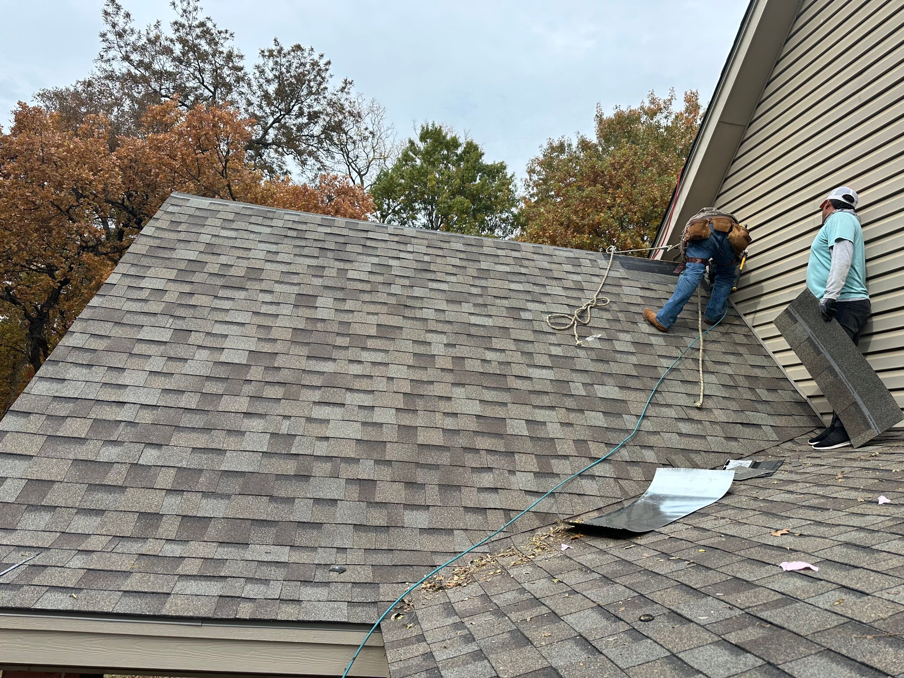 Owens Corning - Driftwood by Frontline Roofing and Construction