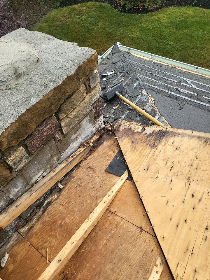 ATLAS PINNACLE HP W/SCOTCHGARD COLOR: WEATHERED WOOD by Eagle Eye Roofing