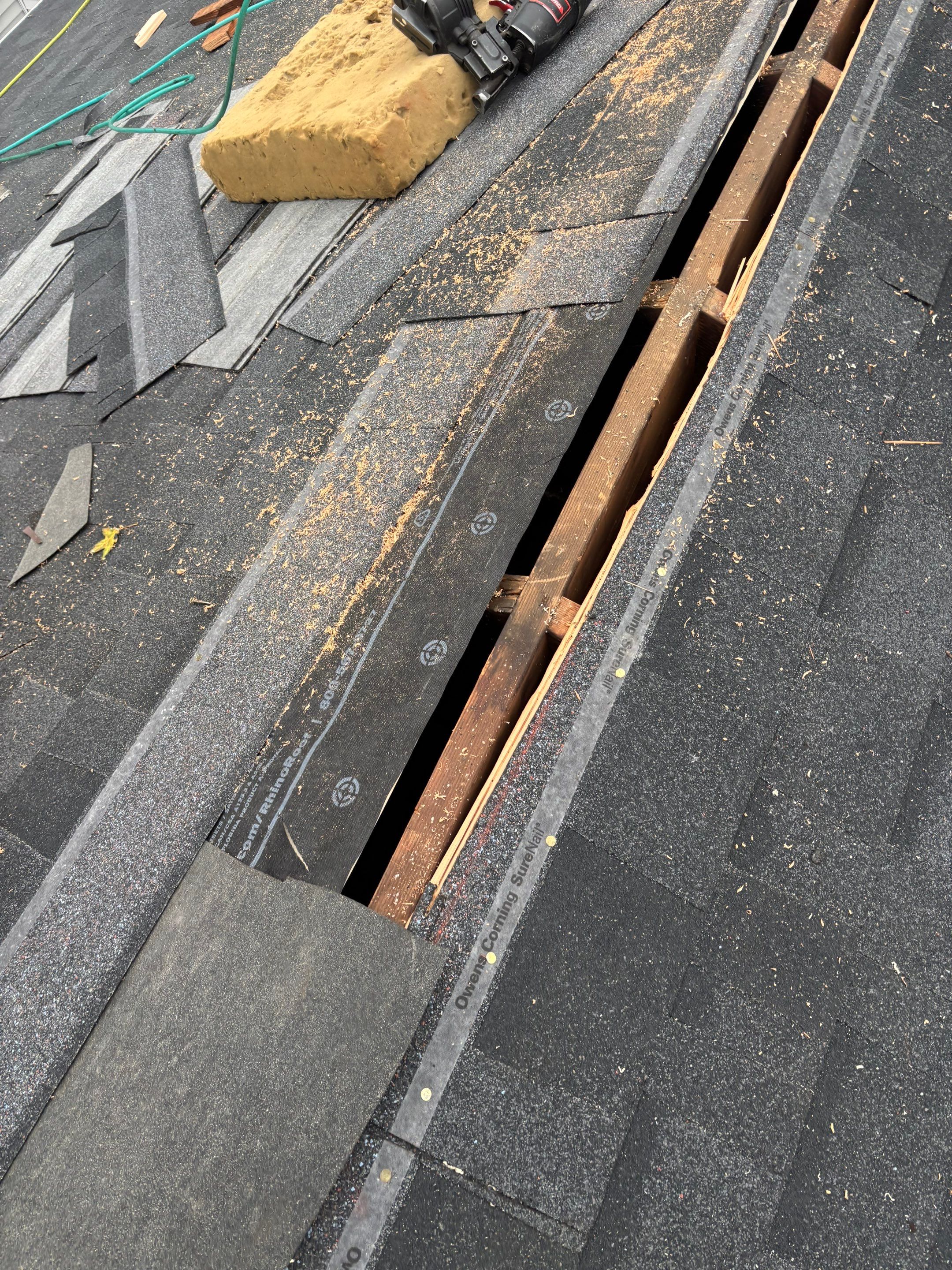 Roof Replacement using Owens Corning Onyx Black by 180 Contractors