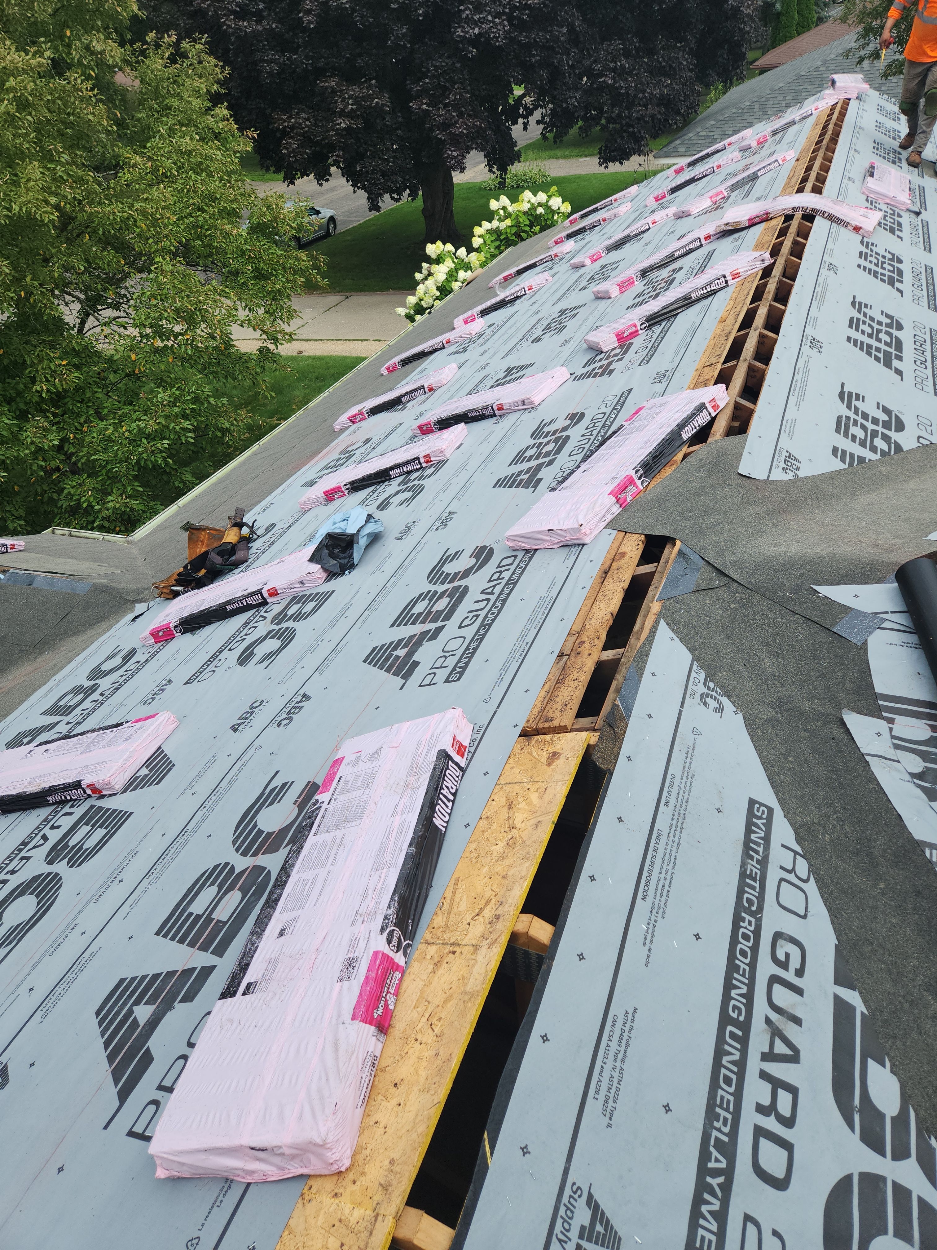 Owens Corning TruDefinition Roof Replacement with Gutters | Roseville, MN by Next Level Seamless Gutters / Exteriors Inc.