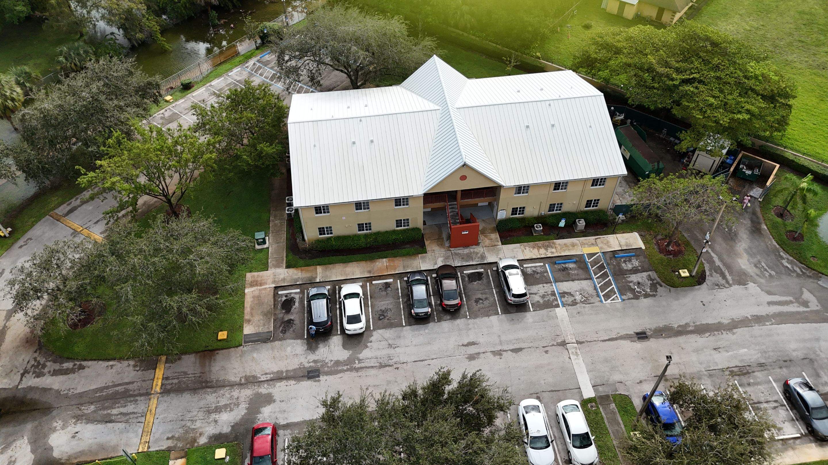 EVERGLADES HEIGHTS APTS. by Souffront Construction & Engineering