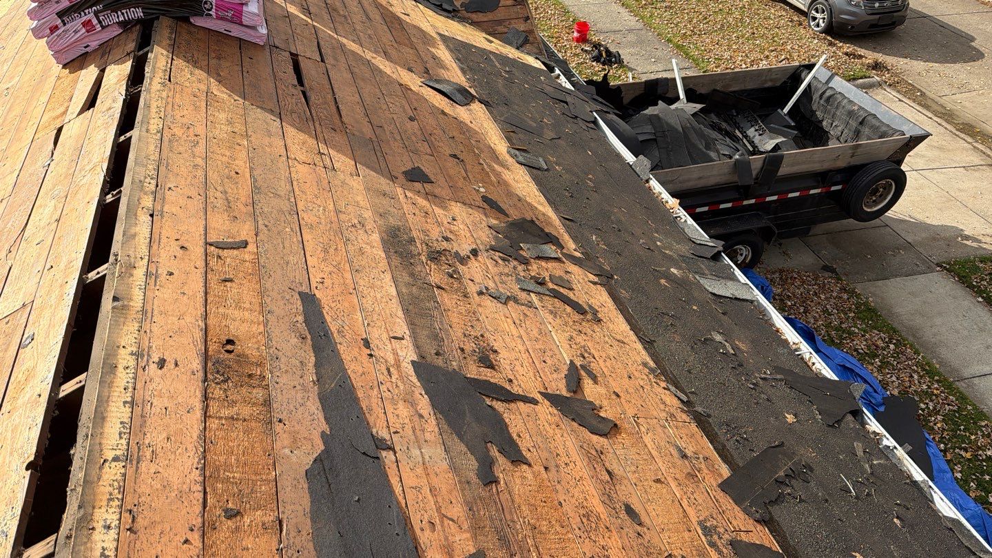 Roof Replacement using Owens Corning Onyx Black by 180 Contractors