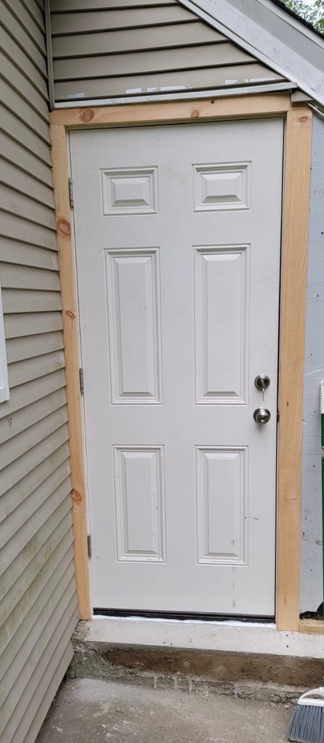 Door Installation using Thermatru replacement door by A Plus Exterior