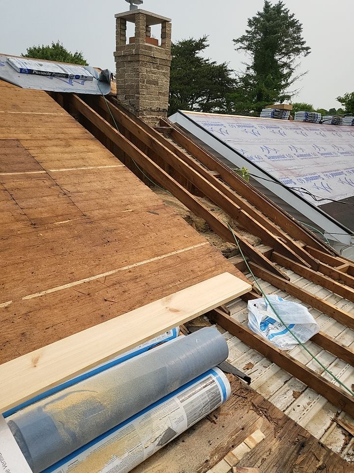 ATLAS PINNACLE HP W/SCOTCHGARD COLOR: BLACK SHADOW by Eagle Eye Roofing