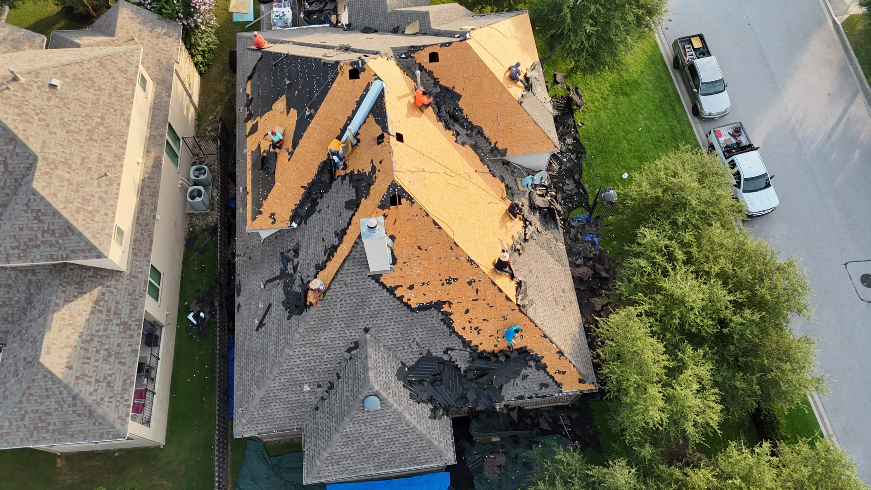 Austin Residential Roof Installation with GAF Shingles and Radiant Barrier by RoofsOnly.com