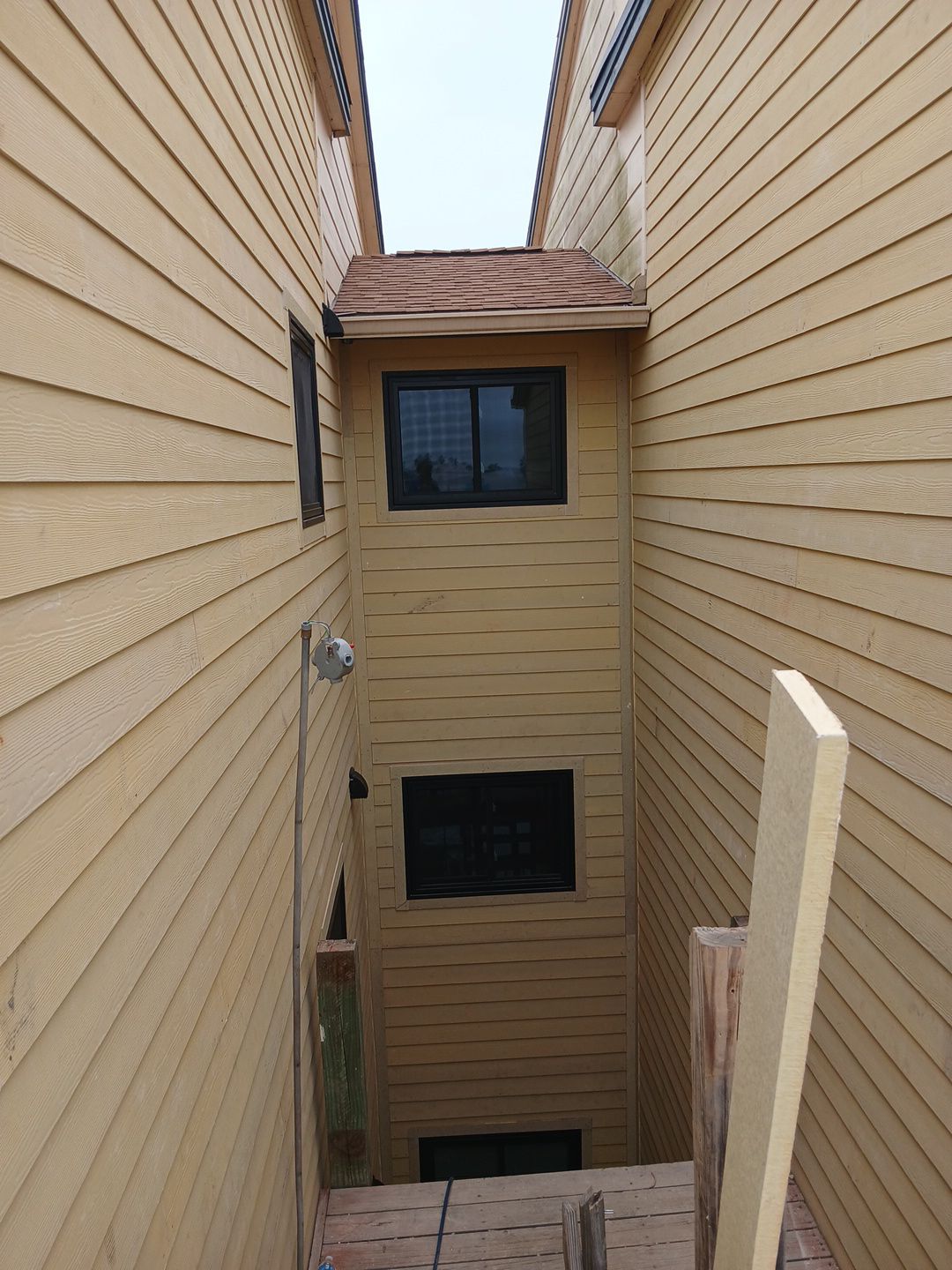 Exterior remodel Fortuna Bay Condos by Bayfront Roofing and Construction