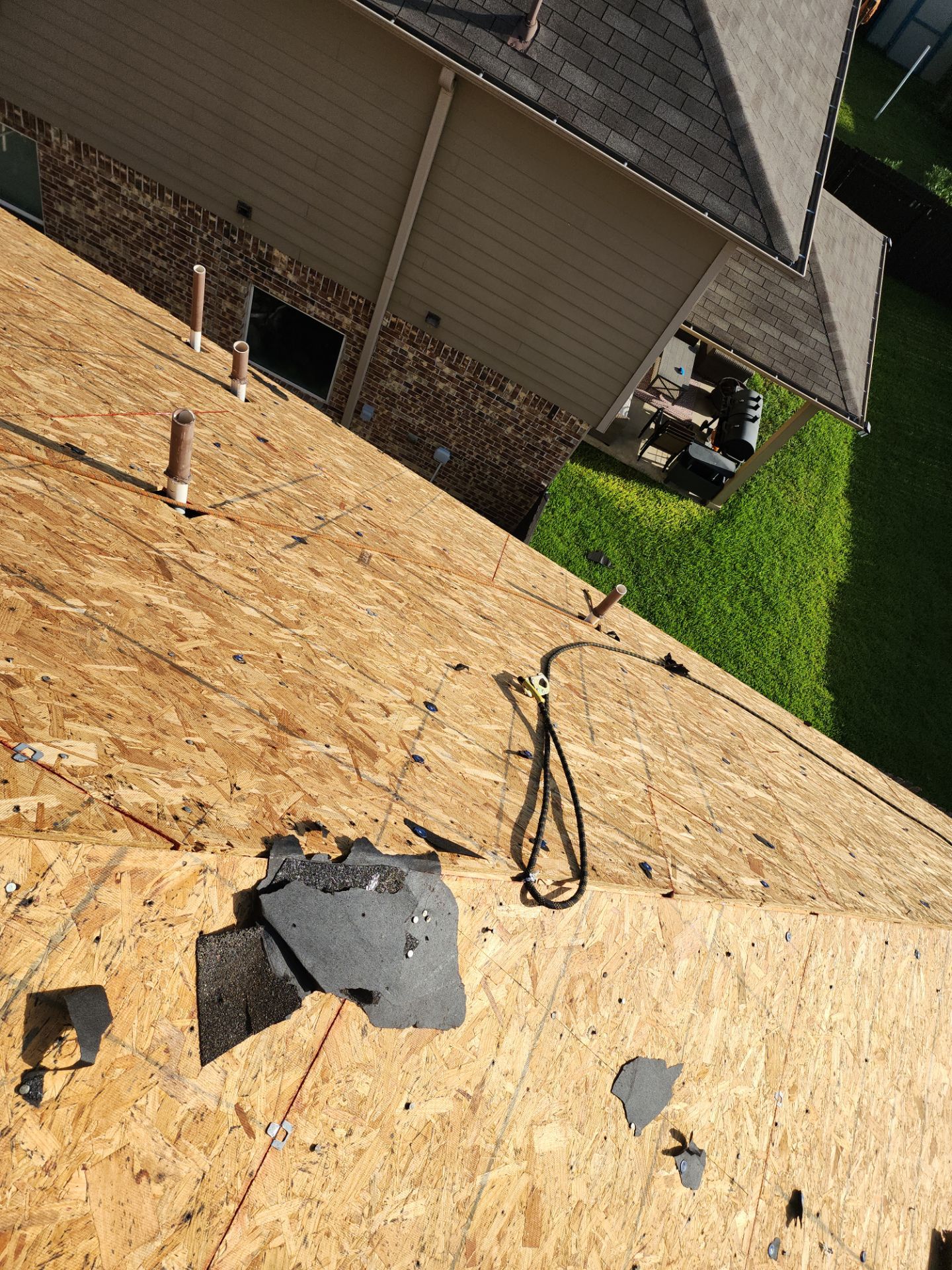 Residential Roofing Installation using Owen's Corning Duration (Lifetime) Shingles by Roof Repair Company