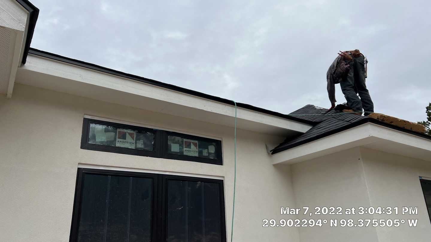 New Home Construction using Owens Corning 30 year Architectural Shingles by Premier Roofing and Contracting