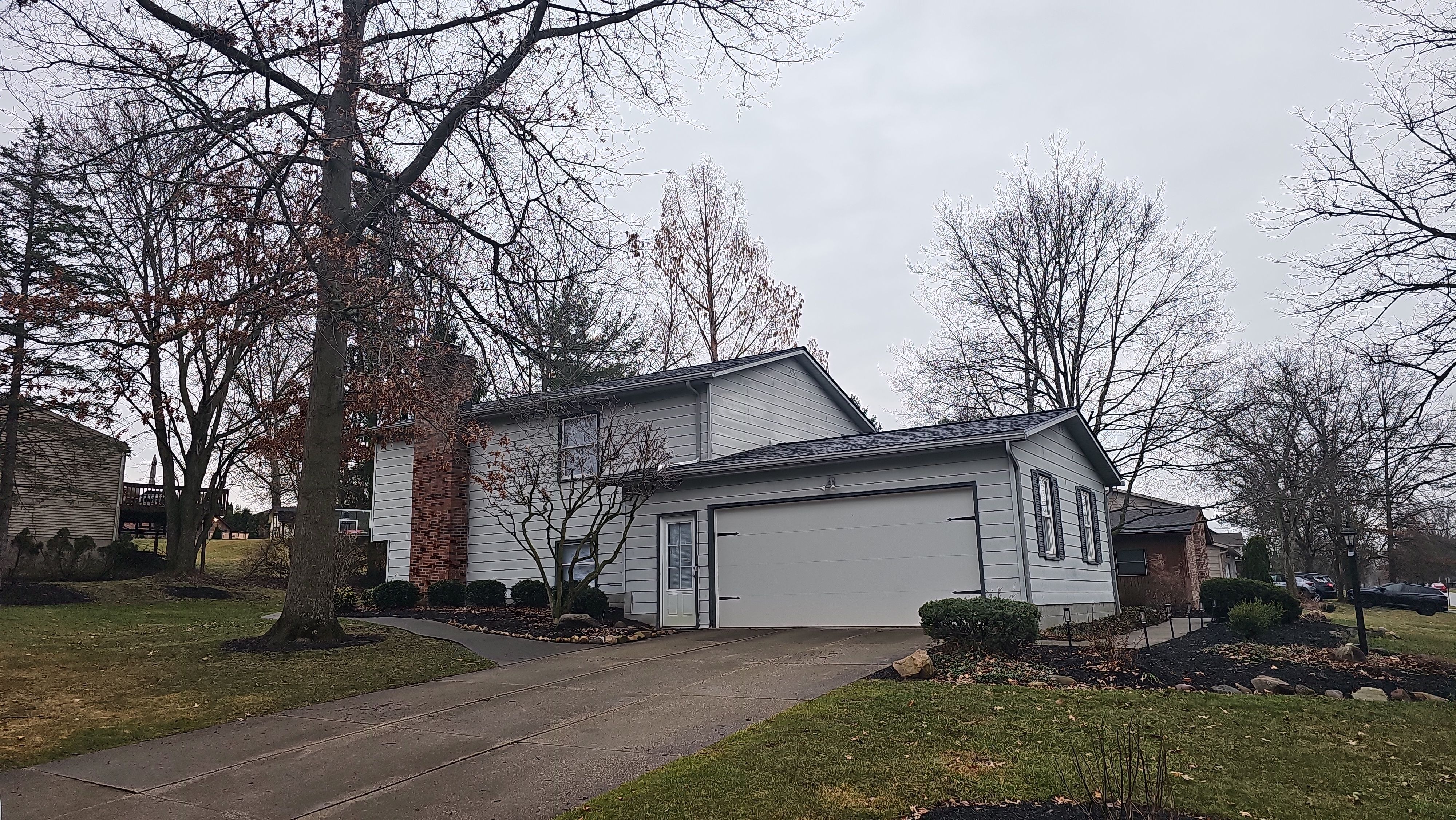 Atlas Pinnacle, Color, Coastal Granite, Drip Edge, Color, Black by Eagle Eye Roofing