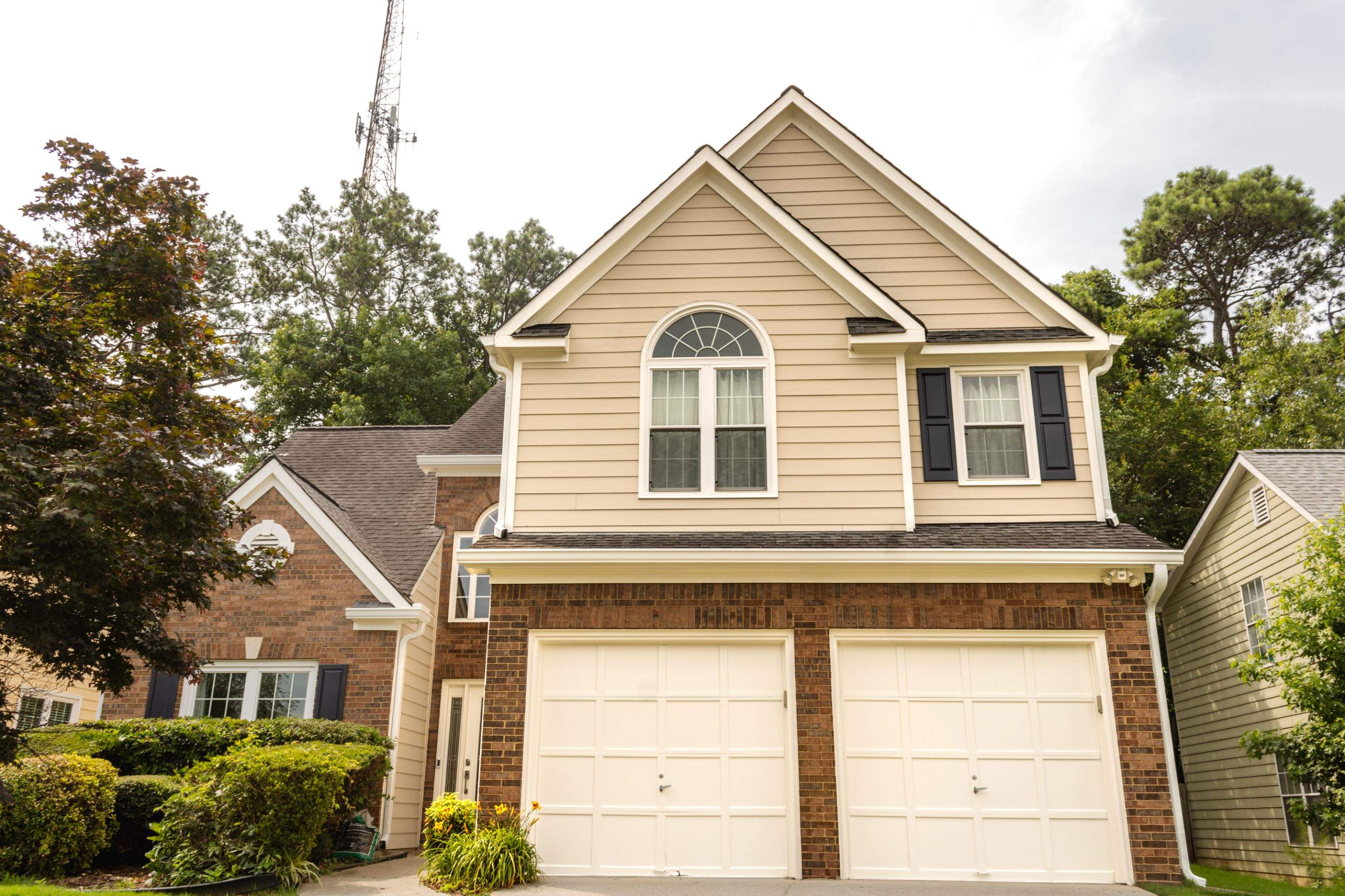 Duluth, GA Full Siding Replacement using James Hardie Lap Siding by Nelson Exteriors 