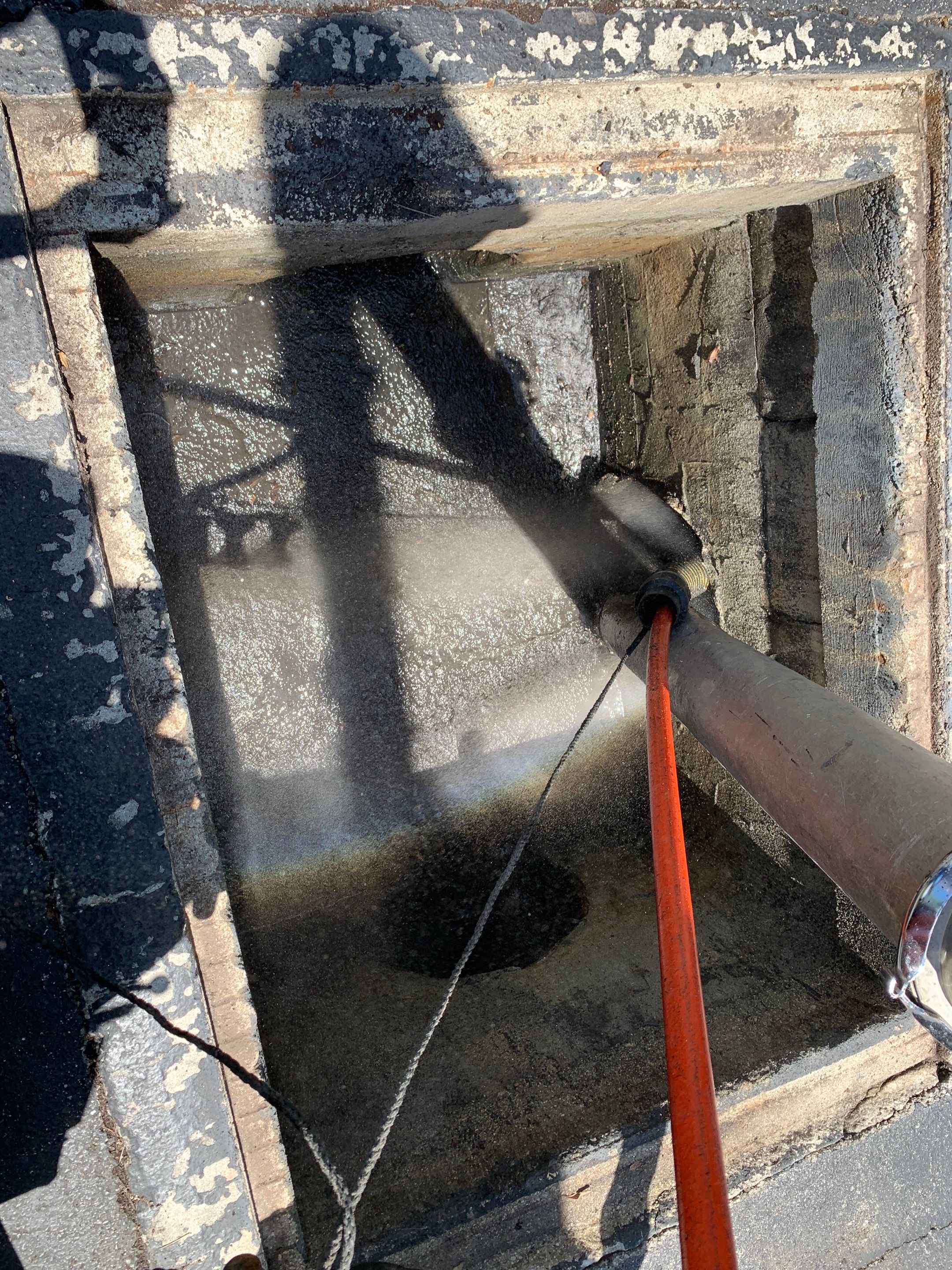 Marco Island Condo Stormwater System Maintenance and Standing Water Removal by APS Power & Water