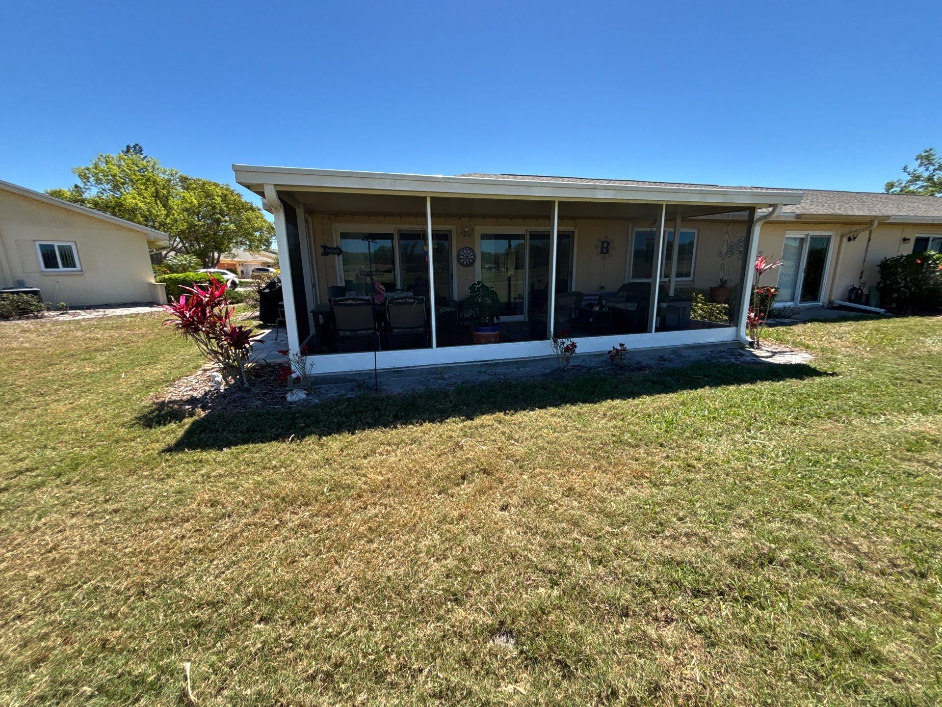 White Vinyl Gutters Installation in Sarasota FL by Gutter Professors
