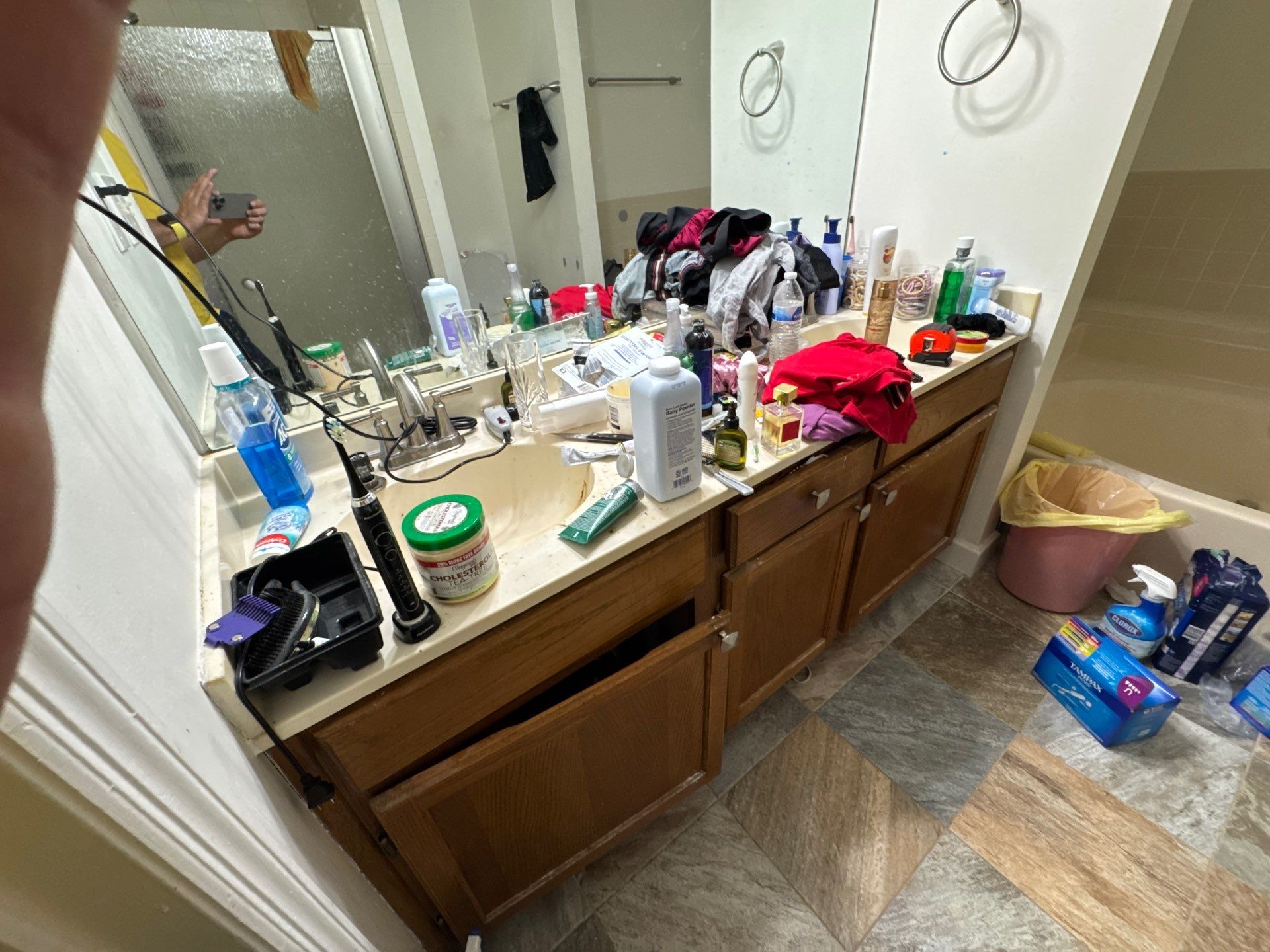 Master bathroom renovation by Prudencio
