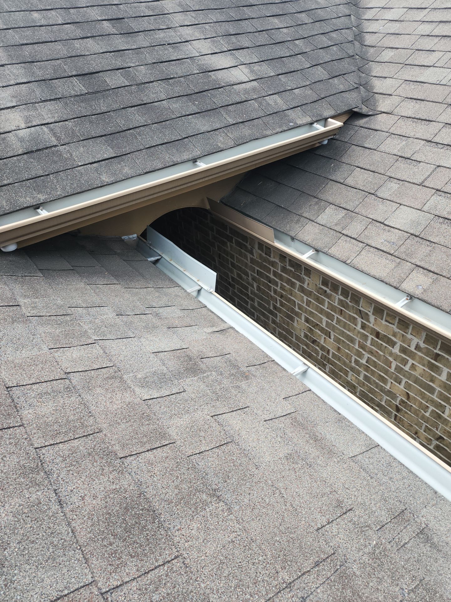 Hail Damage using Owen's Corning Duration (Lifetime) Shingles by Roof Repair Company