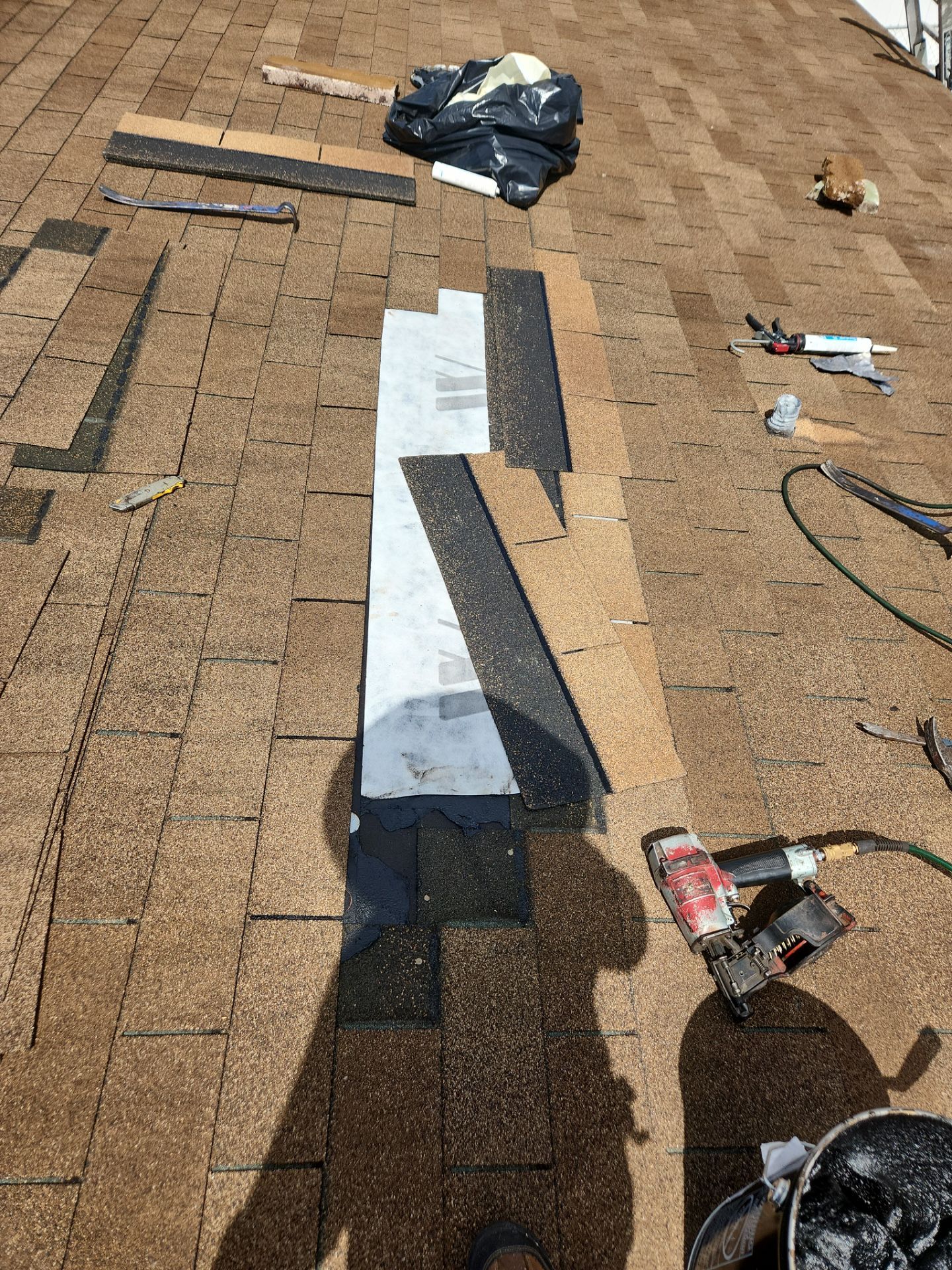 Shingle Roof Repair in Fort Lauderdale – Fast, Reliable, and Professional Service by Aastro Roofing