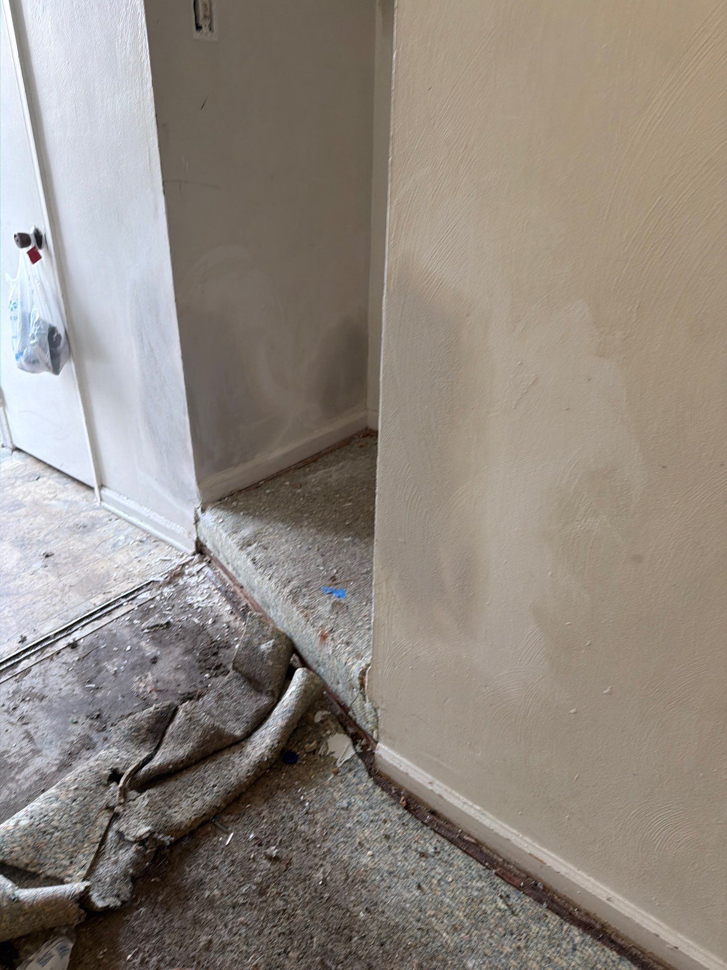 Residential - Portsmouth  by Rodriguez Drywall And Paint 