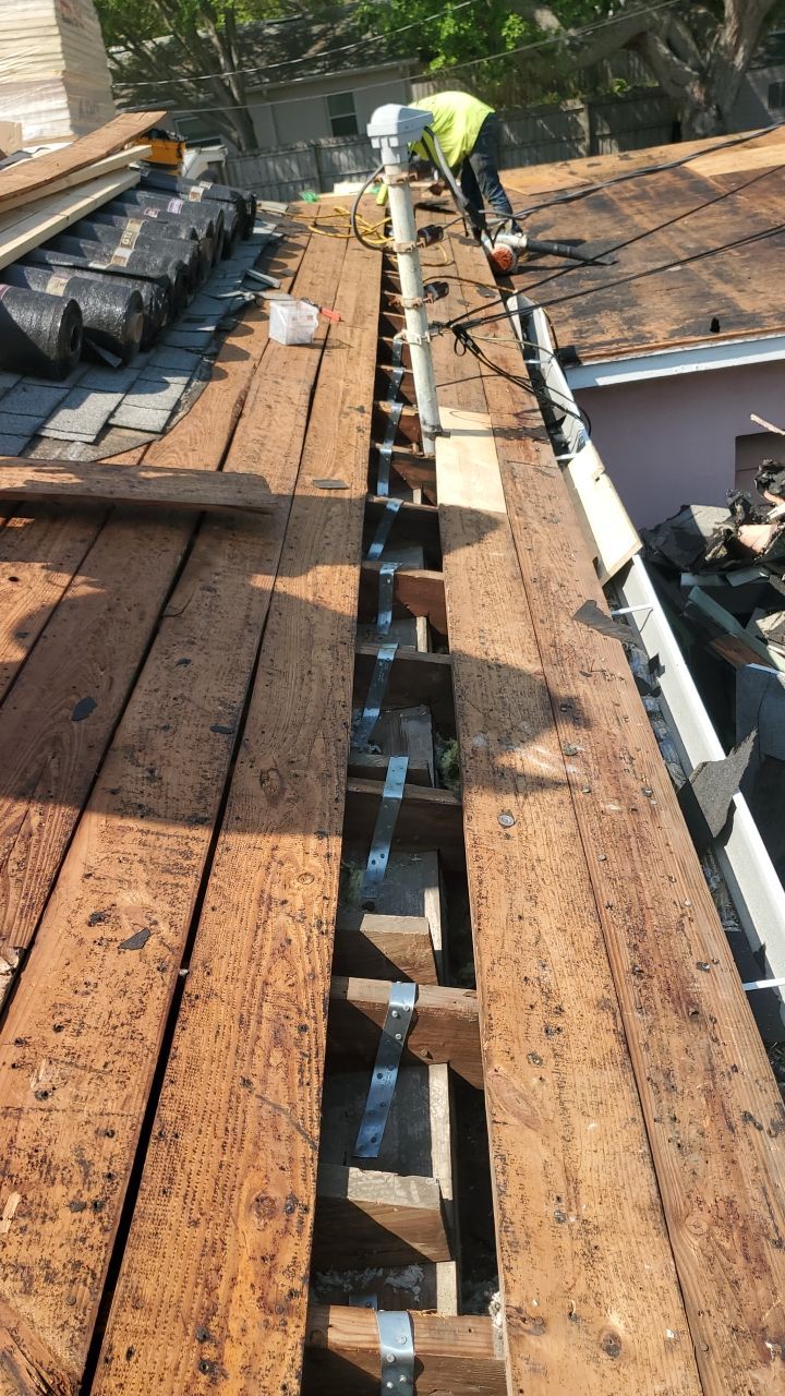 Project in St. Petersburg 33710 by Mitchell Roofing Company LLC 