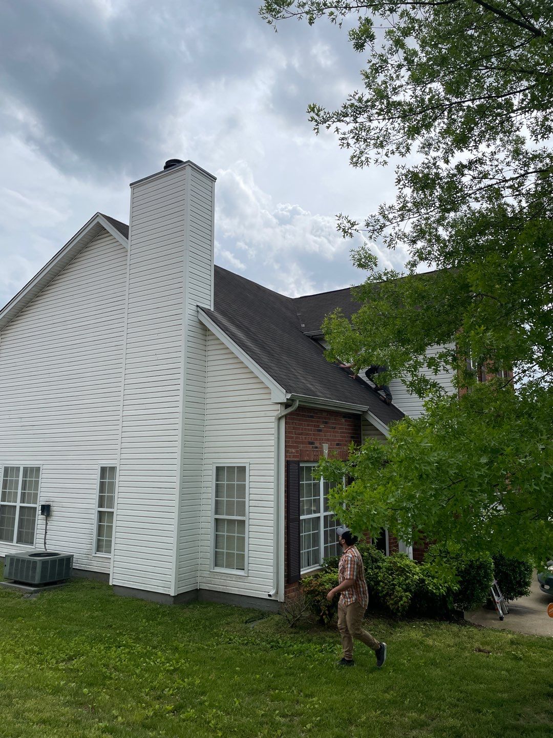 Insurance Paid for this New Owens Corning Oakridge Roofing System by Undersun Roofing 