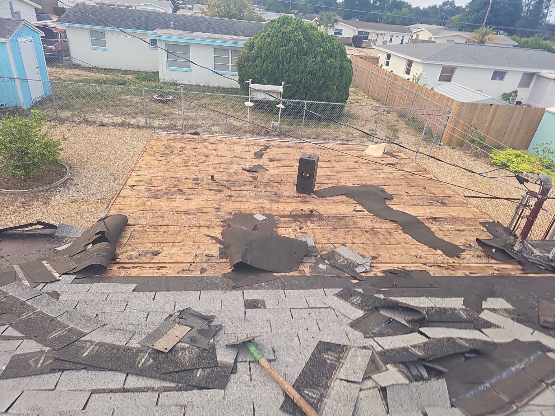 Project in Holiday 34690 by Mitchell Roofing Company LLC 